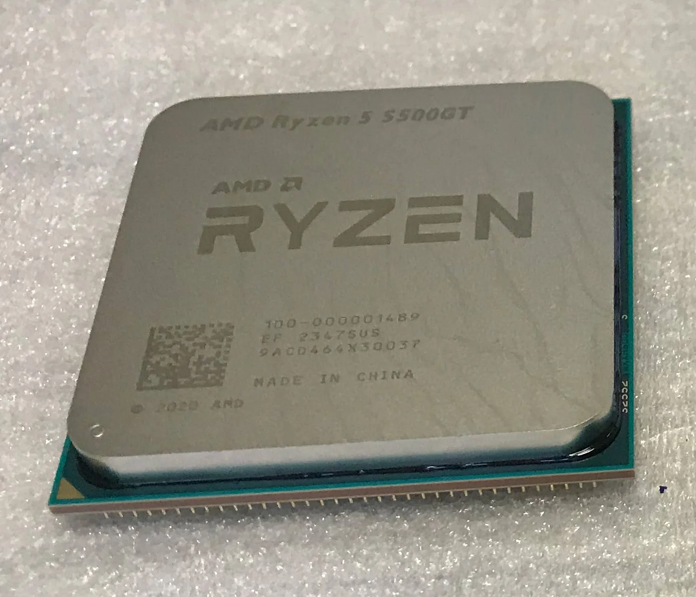 Процессор Ryzen X6 5500GT SAM4 65W 3600 100-000001489 AMD