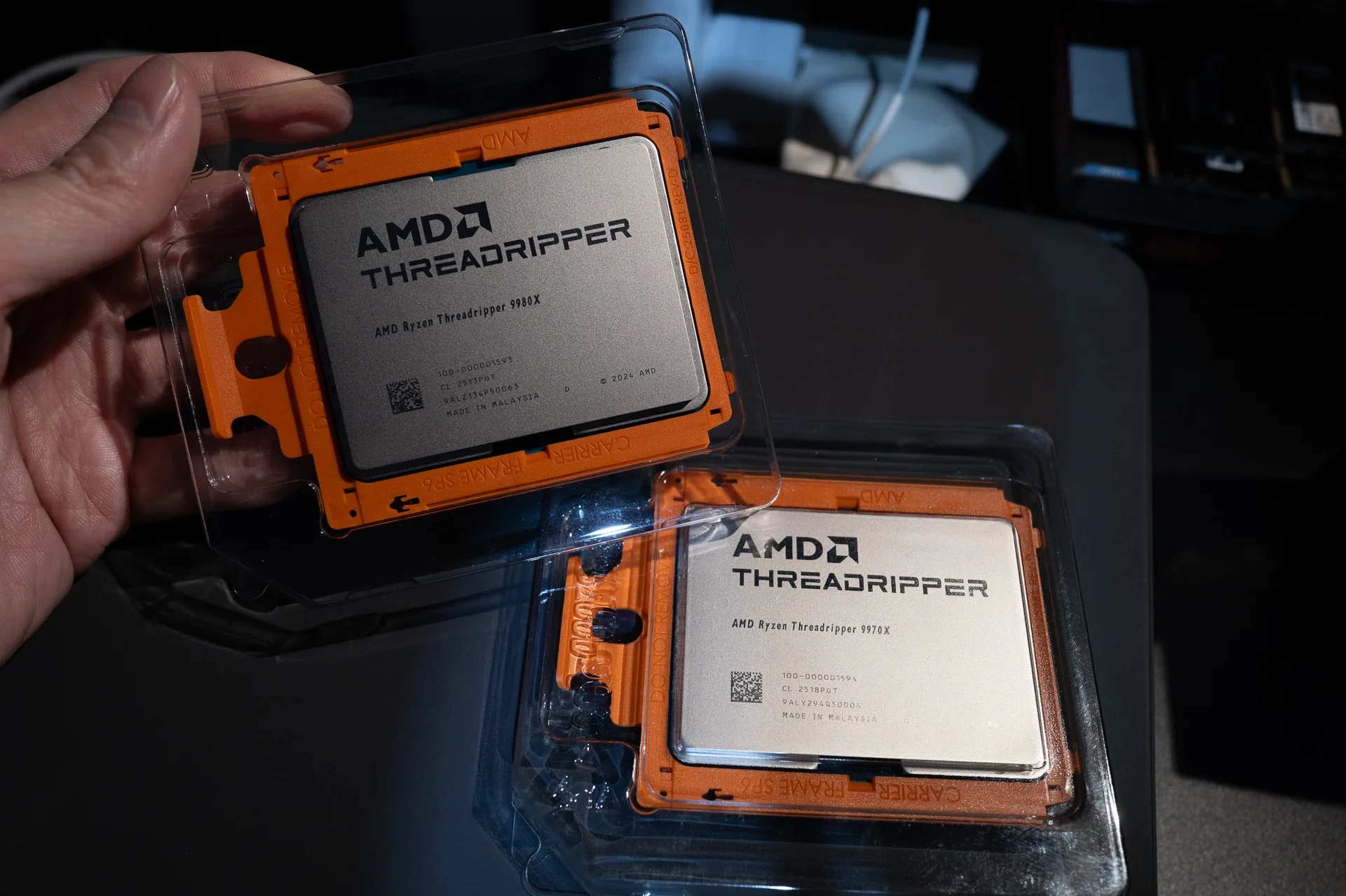 Процессор Ryzen X64 Threadripper 9980X sTR5 350W 3200 100-000001593 AMD