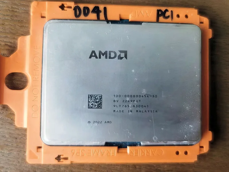 Процессор Ryzen X64 Threadripper PRO 7985WX sTR5 350W 3200 100-000000454 AMD