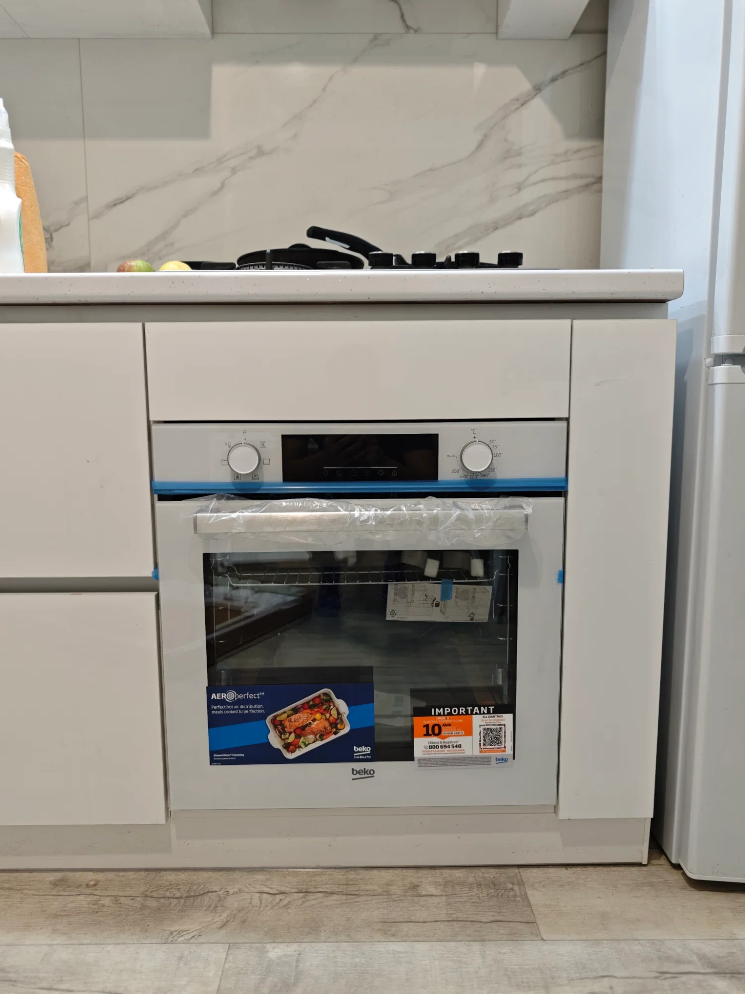 Электрический духовой шкаф Beko BBIE18300W