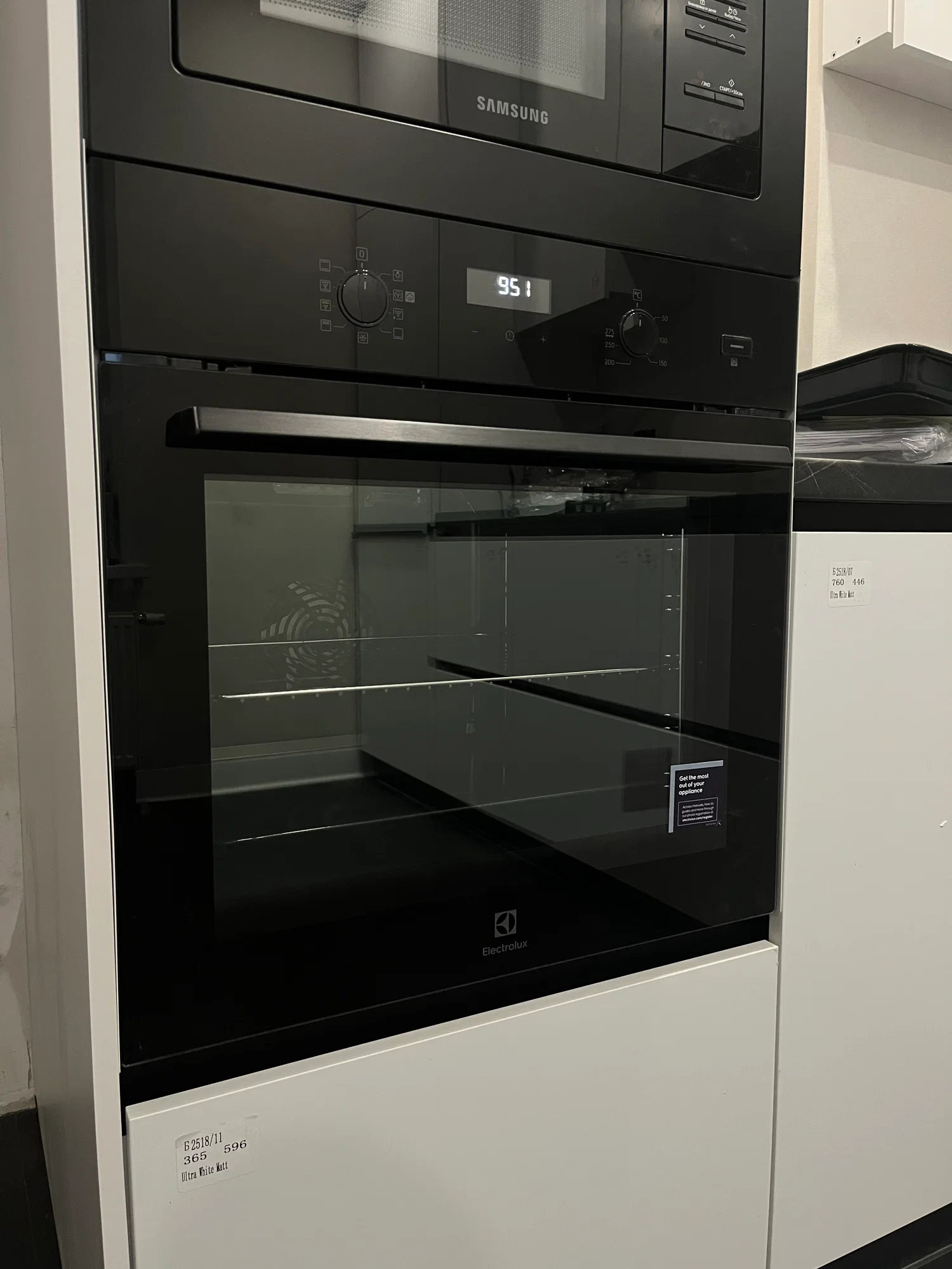 Электрический духовой шкаф Electrolux EOD5C50Z