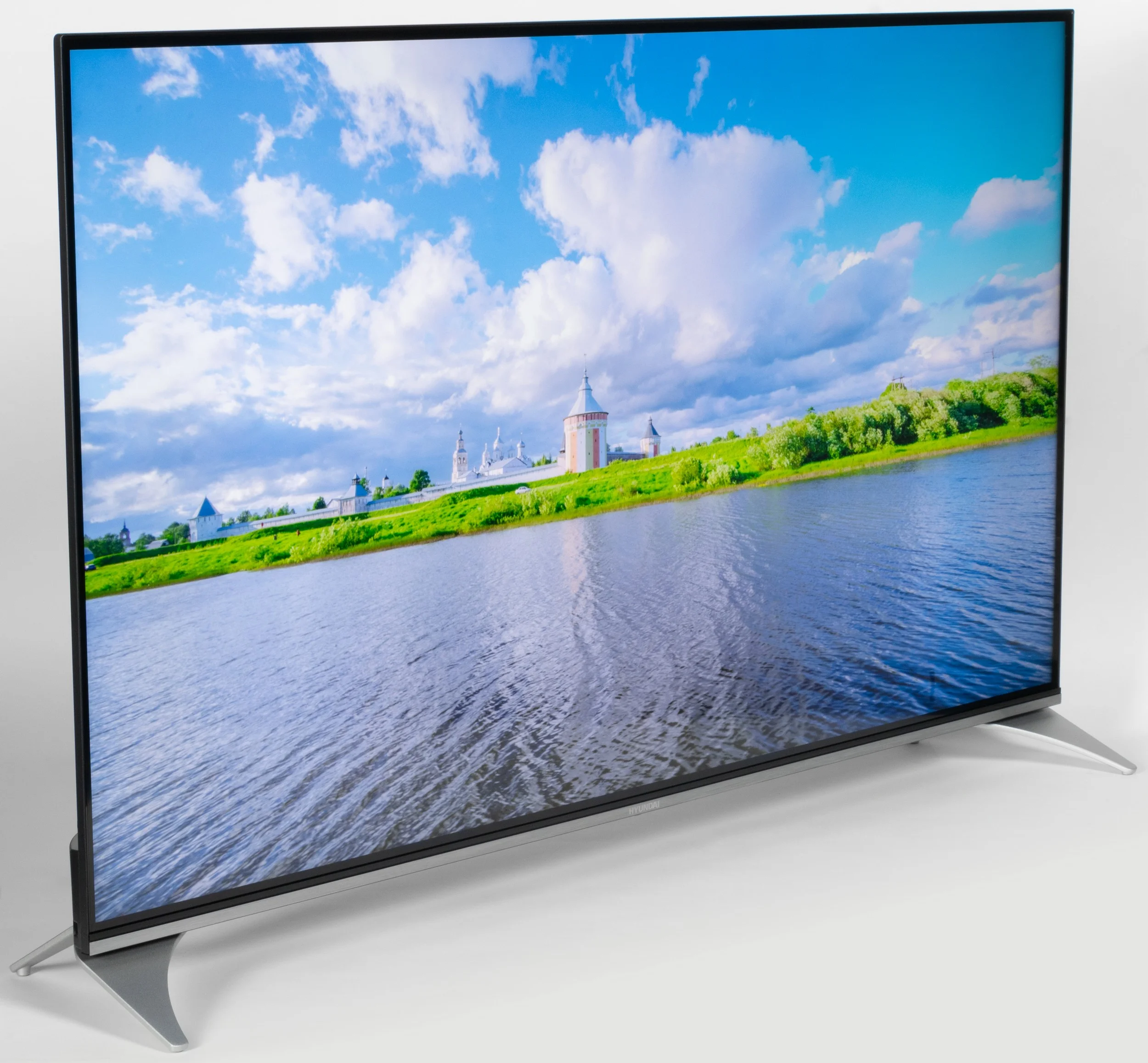 Телевизор QLED Hyundai 50" H-LED50QBU7500 Android TV Frameless черный/серебристый 4K Ultra HD 60Hz DVB-T DVB-T2 DVB-C DVB-S DVB-S2 USB WiFi Smart TV