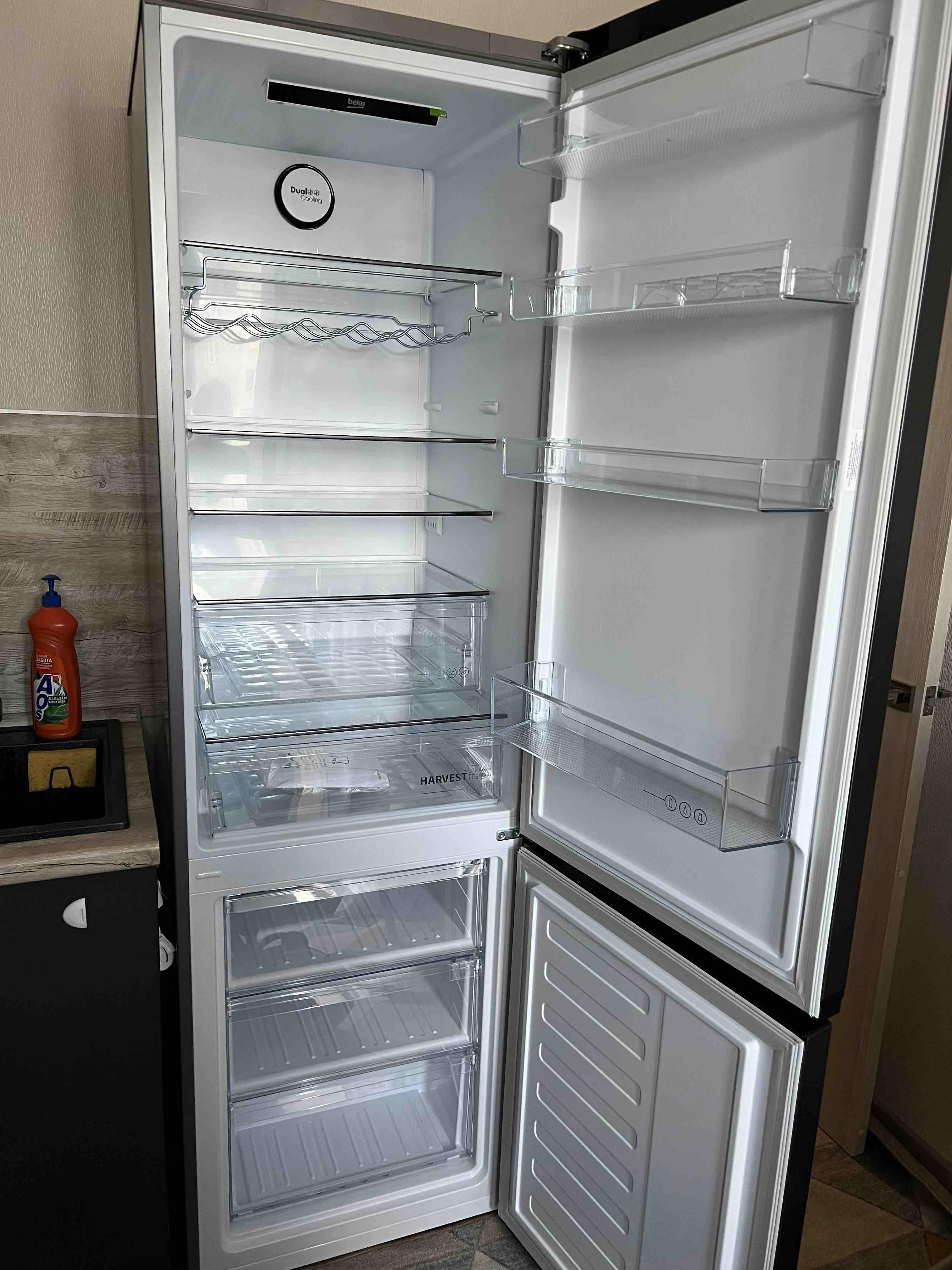 Холодильник двух кам нижн мороз Beko B3DRCNK402HXBR. антрацит 59.50х201х65 см 357 л No Frost