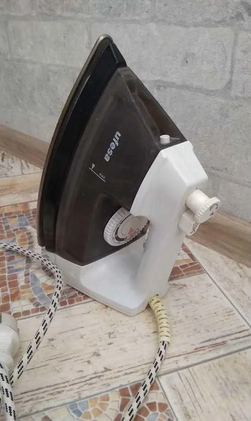 Утюг Ufesa Titanium 3100