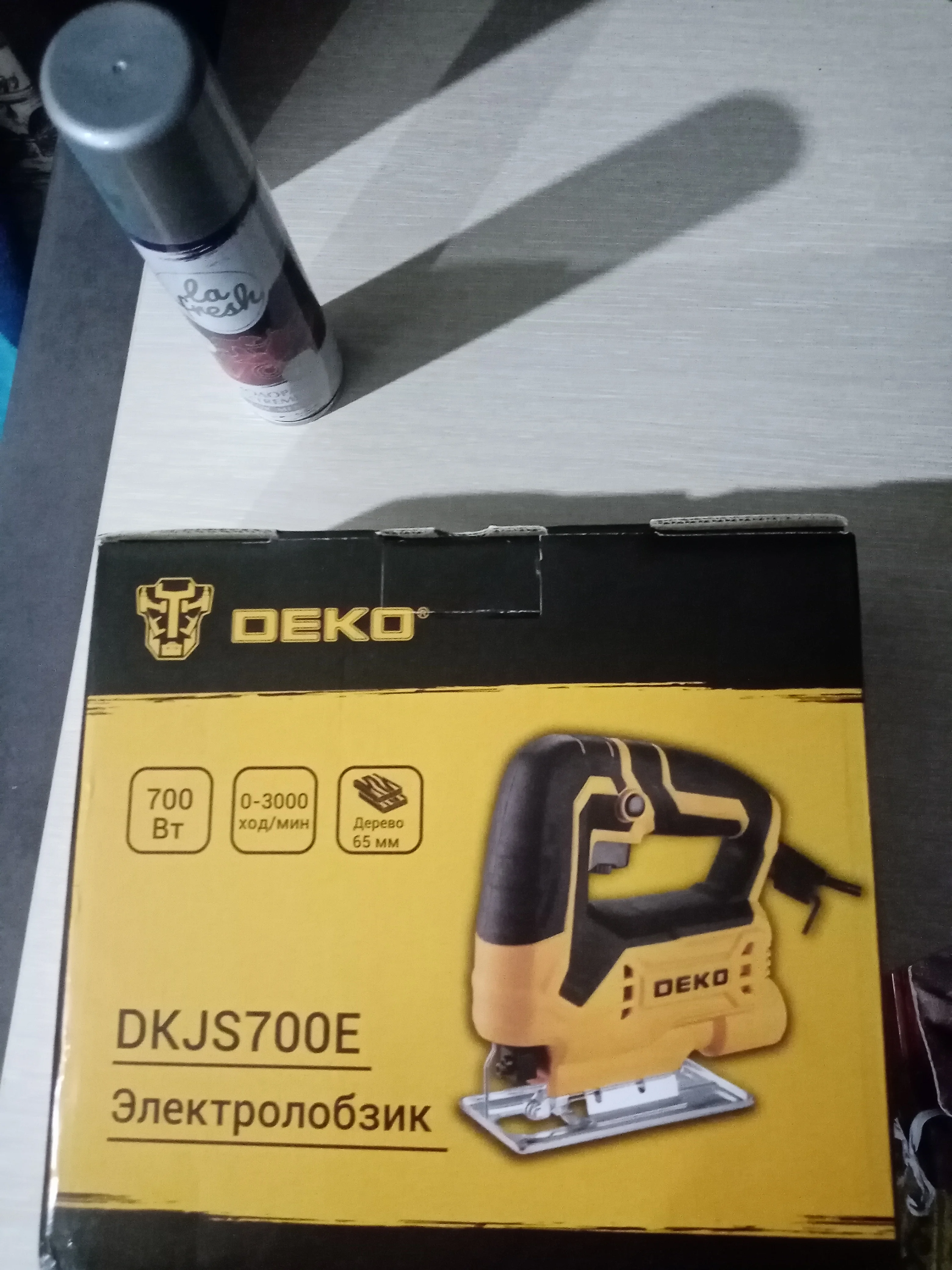 Лобзик Deko DKJS700E, желтый/черный