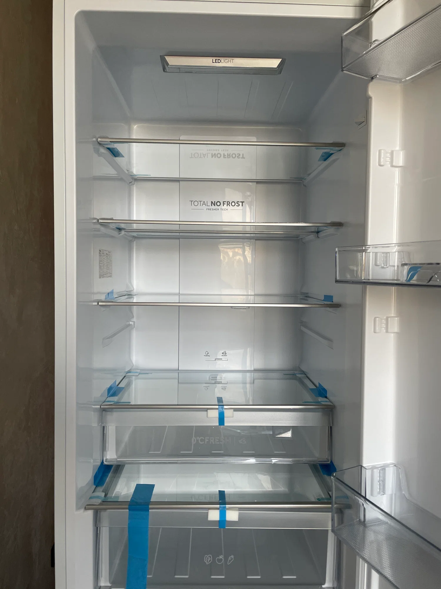 Холодильник двух кам нижн мороз Haier CEF538CWG 60х200х65 см, No Frost, 368 л, белый
