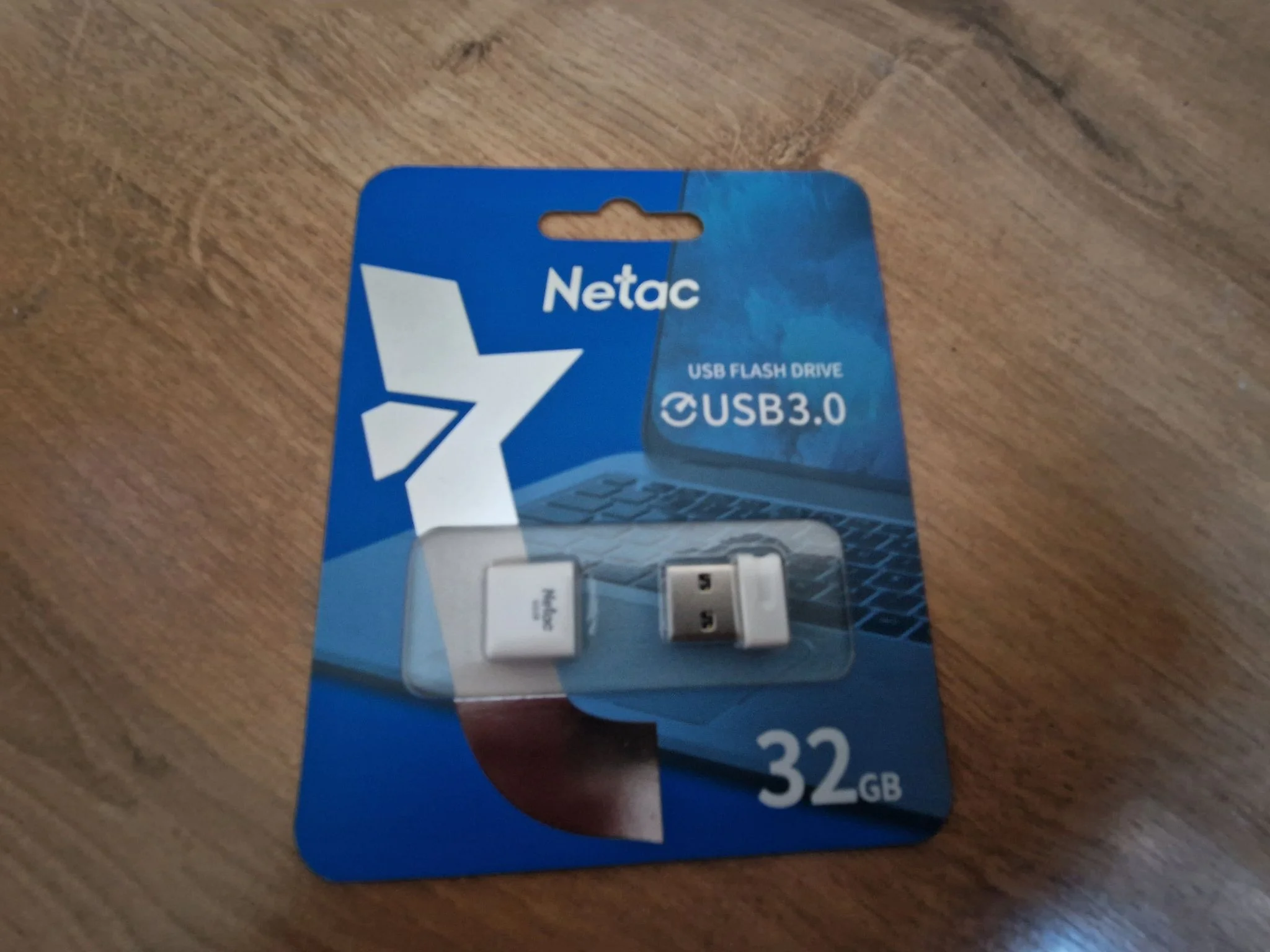 Флешка USB Netac U116 (NT03U116N-032G-20WH), 32Gb, USB 2.0, R/W 70/30, белый