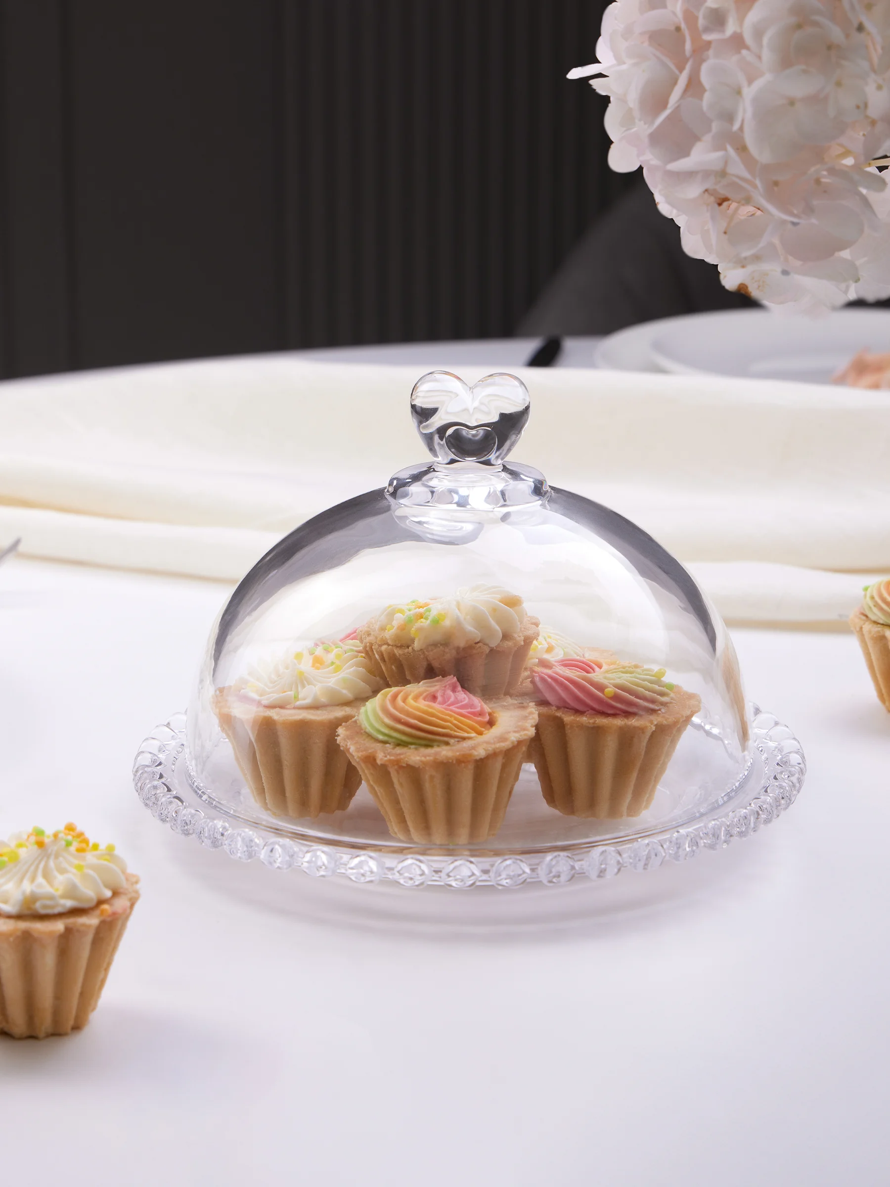 БЛЮДО "SWEETY" С КРЫШКОЙ НА НОЖКЕ 19,5Х20,5 СМ