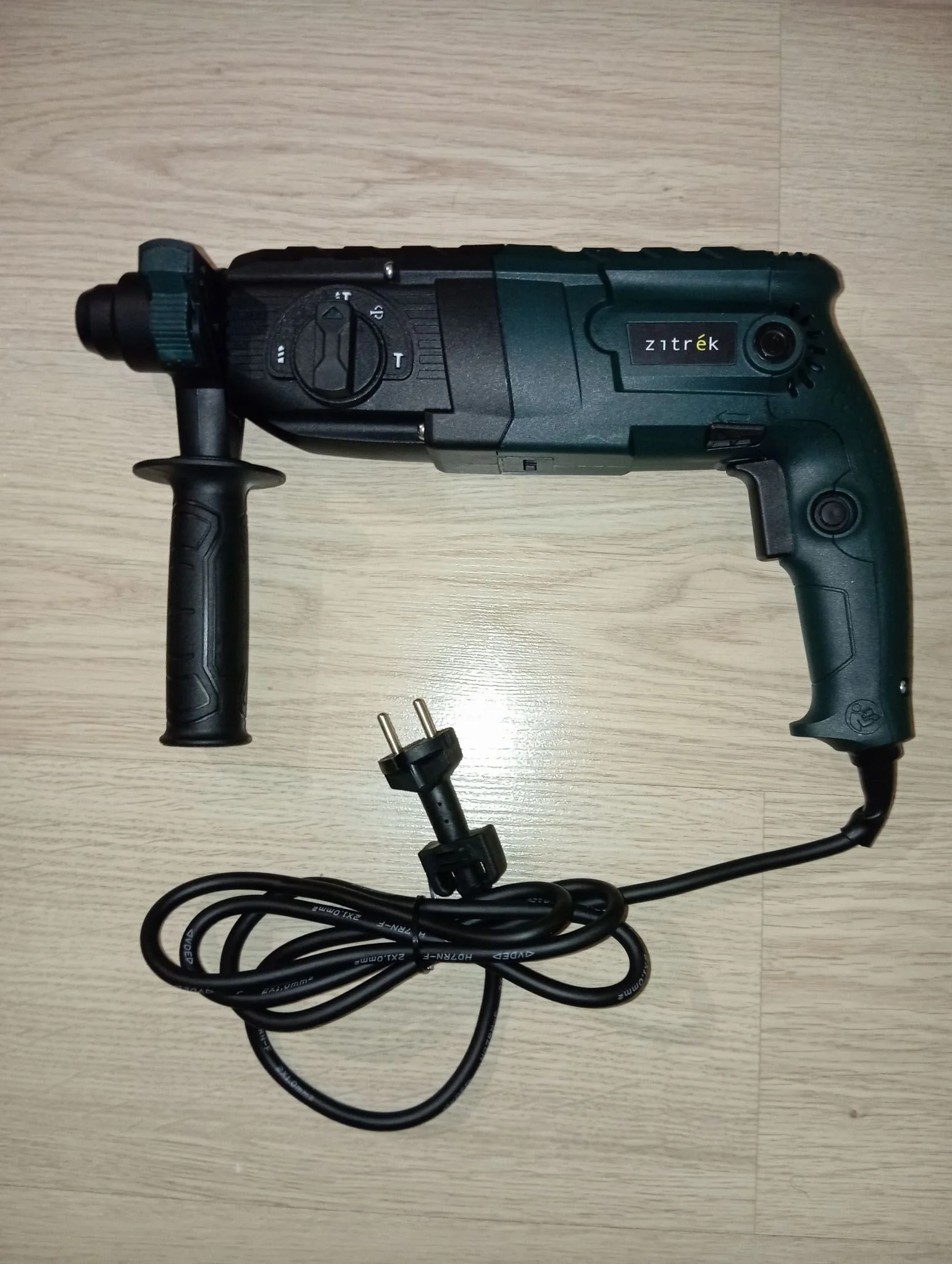Перфоратор Zitrek ZKH800 в кейсе с набором из 5 буров