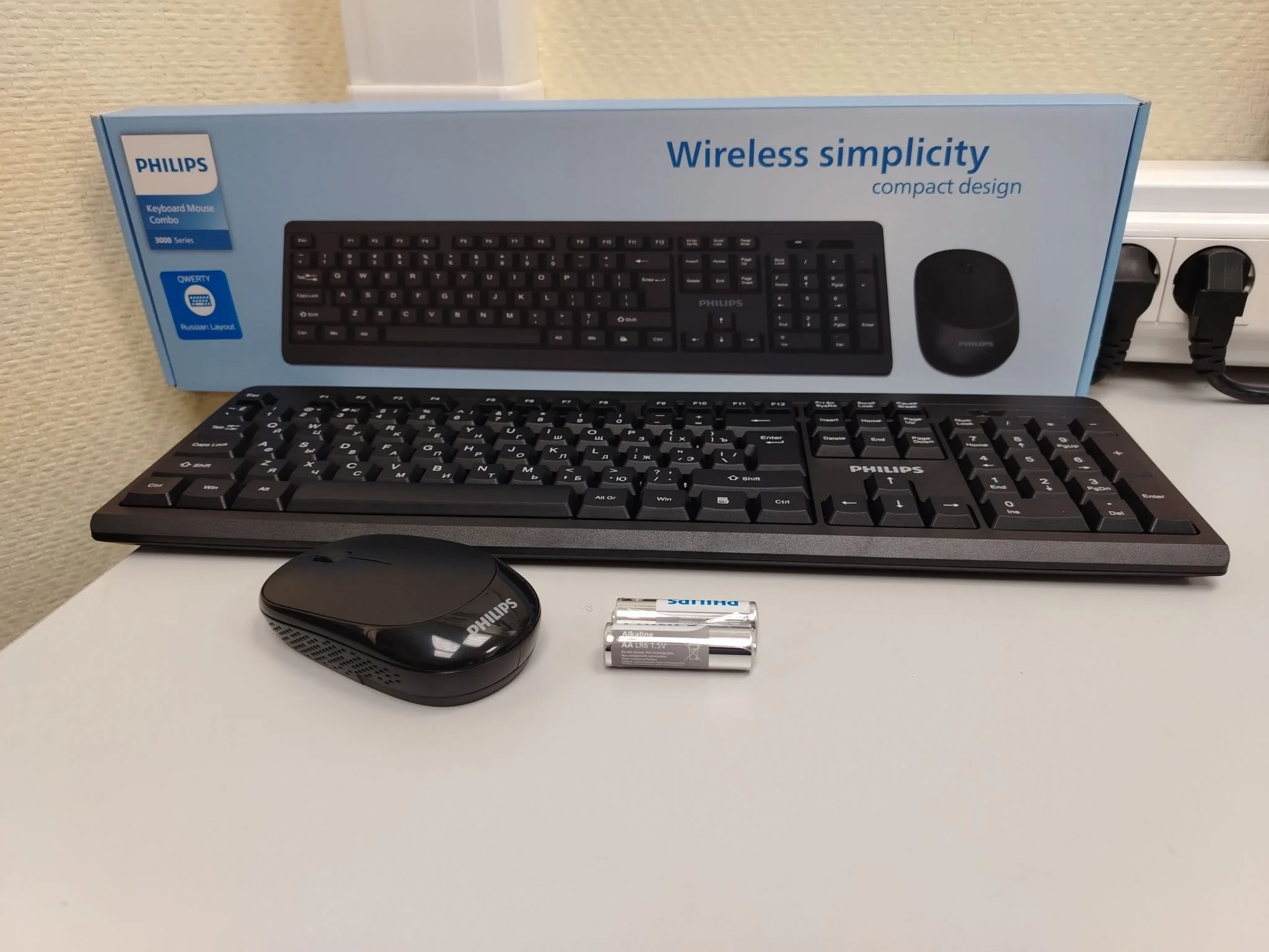 Комплект клавиатура+мышь Philips SPT6324 беспроводной, USB, 1000 DPI, чёрный