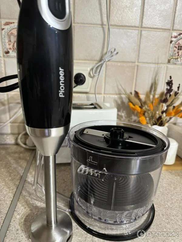 Блендер погружной Pioneer HB235S 1500Вт 2 скор. (турбо) набор ножей. 1250мл.