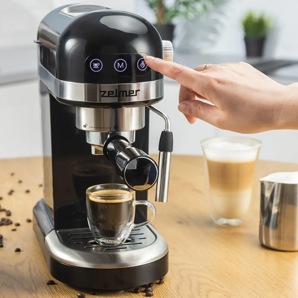 Кофеварка рожковая Zelmer EXPRESSO ZCM7295 черный, исп. кофе - молотый/чалды, 1.4 л, 1350 Вт, 20 бар