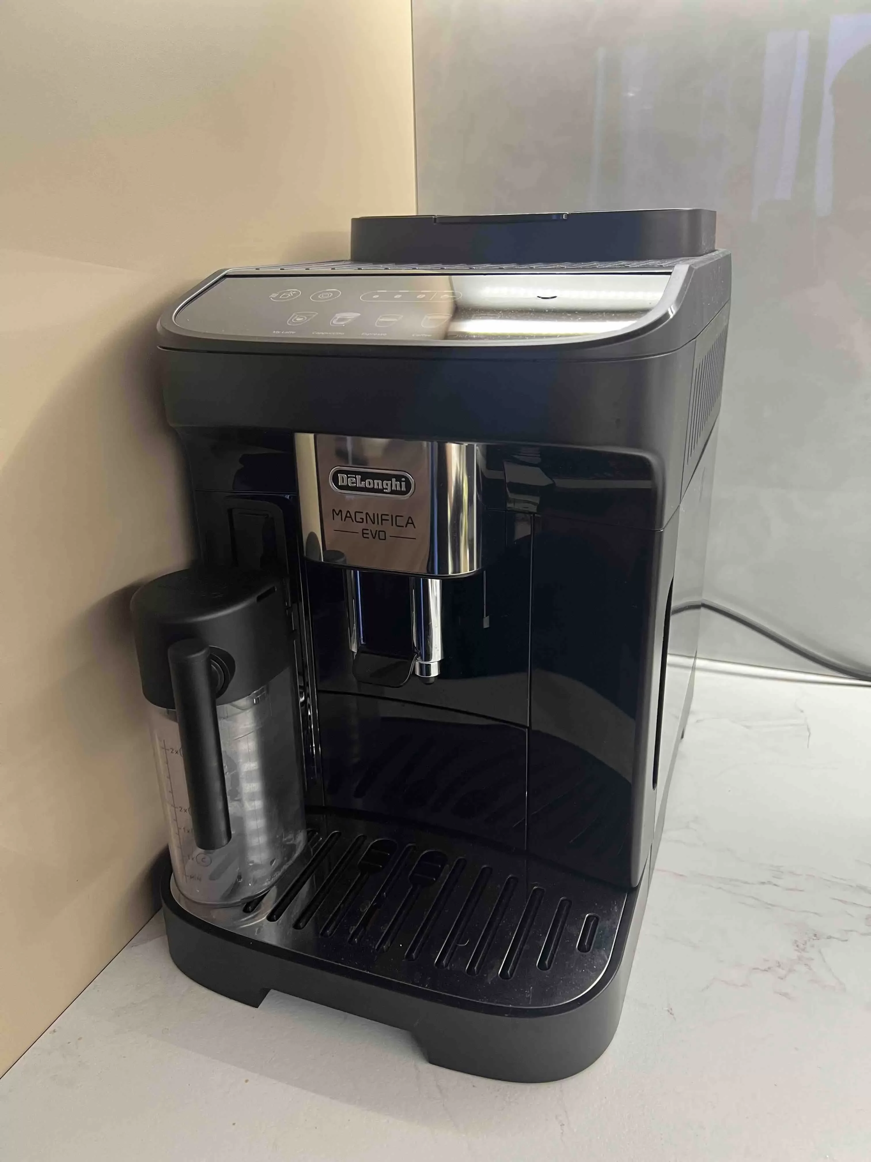 Кофемашина автоматическая DeLonghi ECAM290.61.B черный, исп. кофе - зерновой/молотый, 1.8 л, 1450 Вт, 15 бар