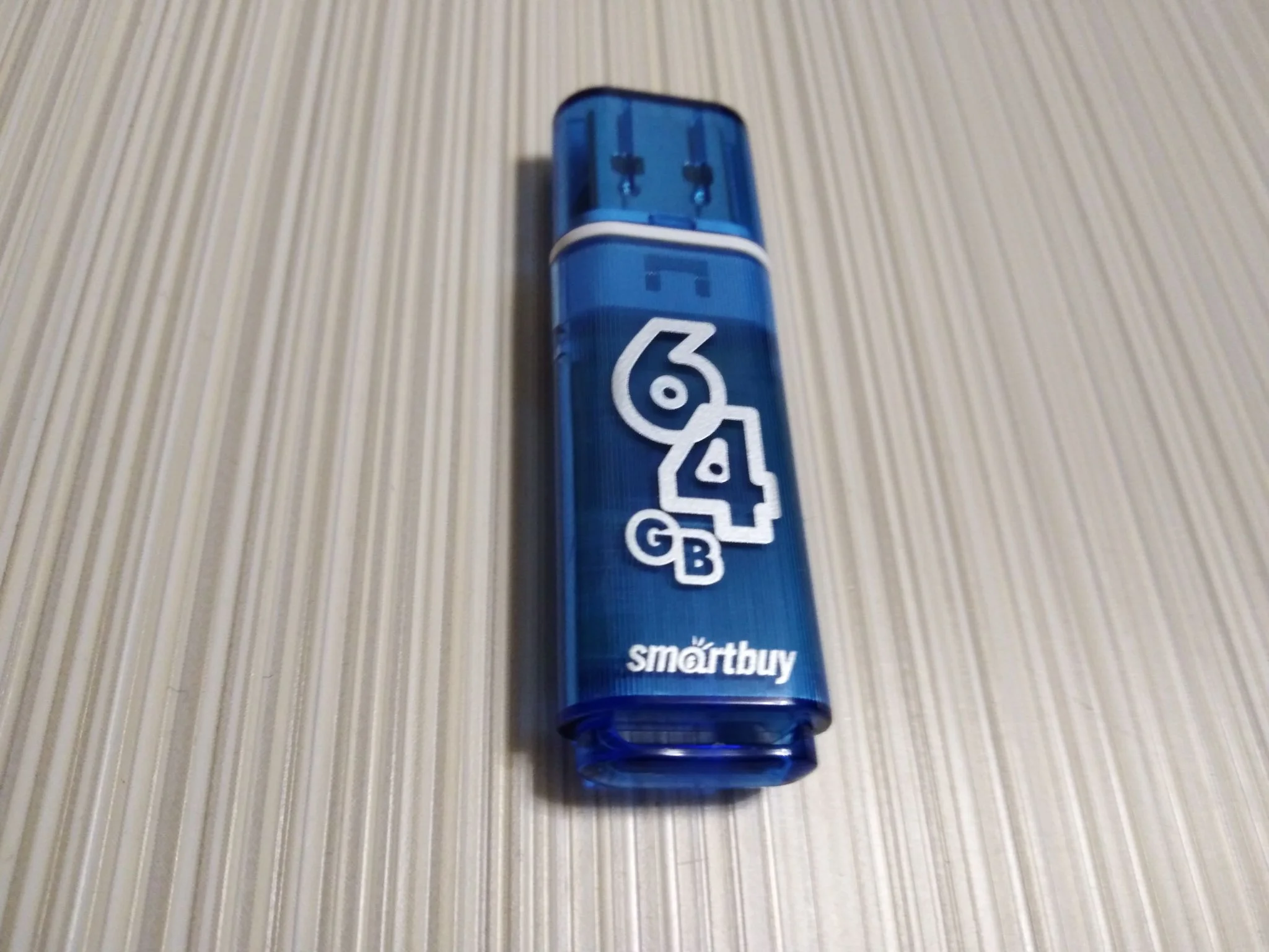 Флешка USB SmartBuy Glossy series Blue (SB64GbGS-B), 64Gb, USB 2.0, R/W 25/15, нежно-голубой