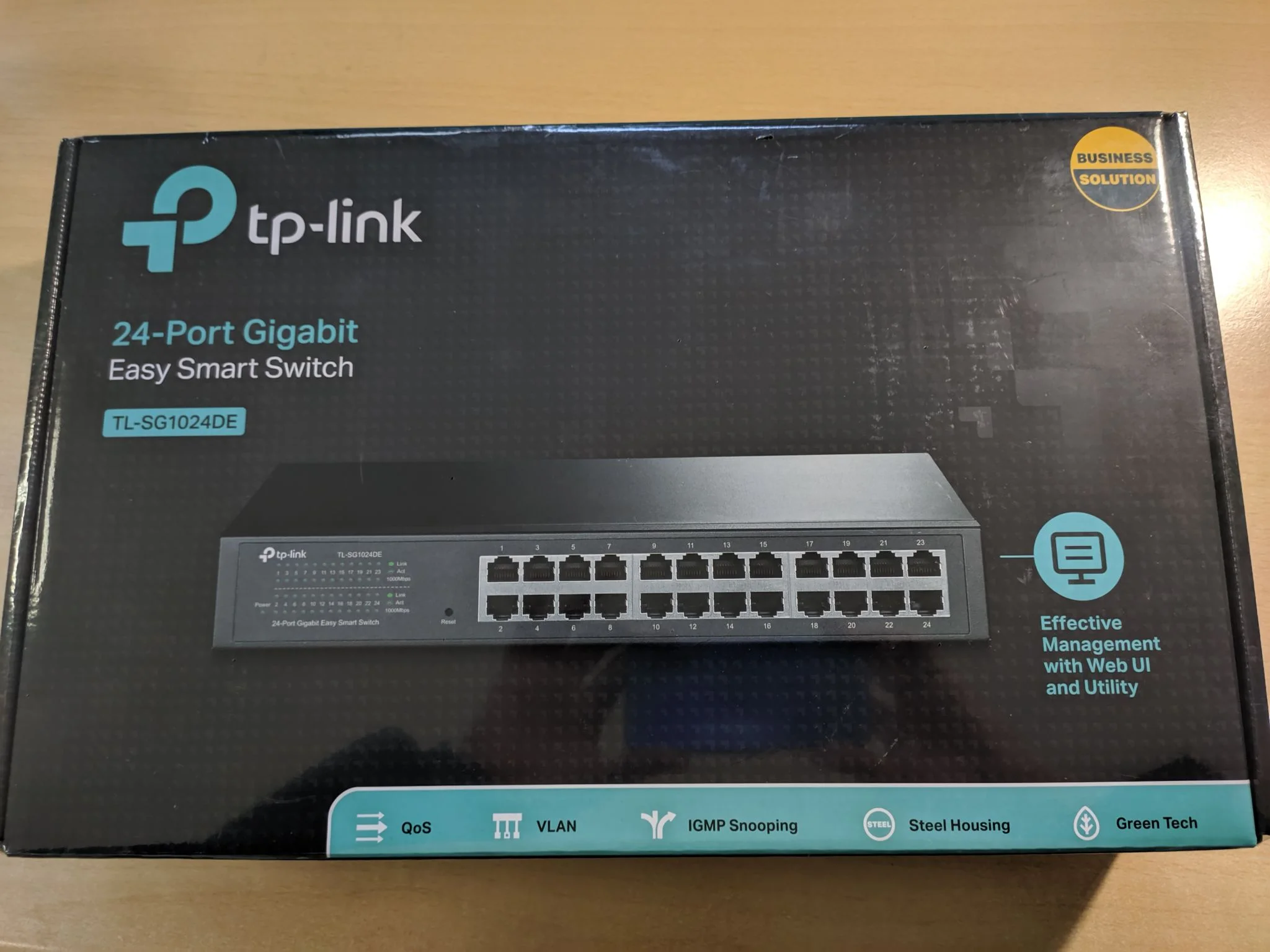 Коммутатор TP-Link SMB TL-SG1024DE 24-Port Gigabit Easy Smart Switch, 24 10/100/1000Mbps RJ45 ports, MTU/Port/Tag-based VLAN, QoS, IGMP Snooping