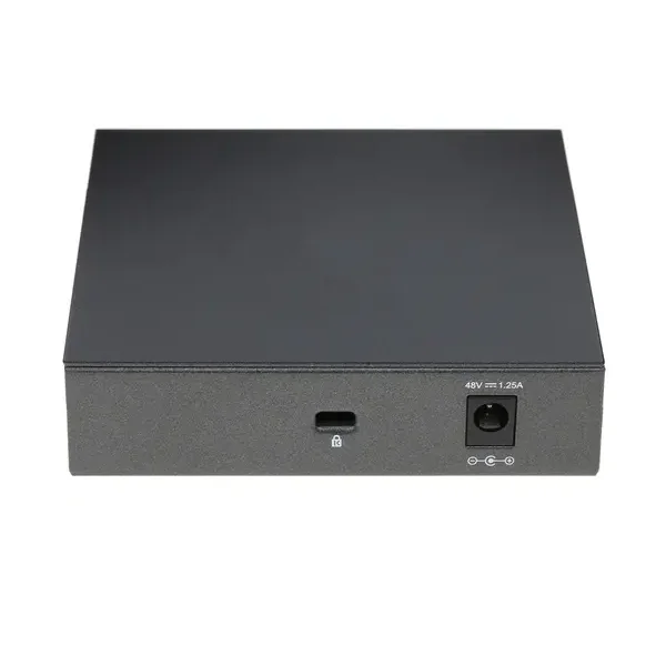 Коммутатор TP-Link SMBTL-SG1005P 5-портовый гигабитный настольный коммутатор с 4 портами PoE SMB 56W