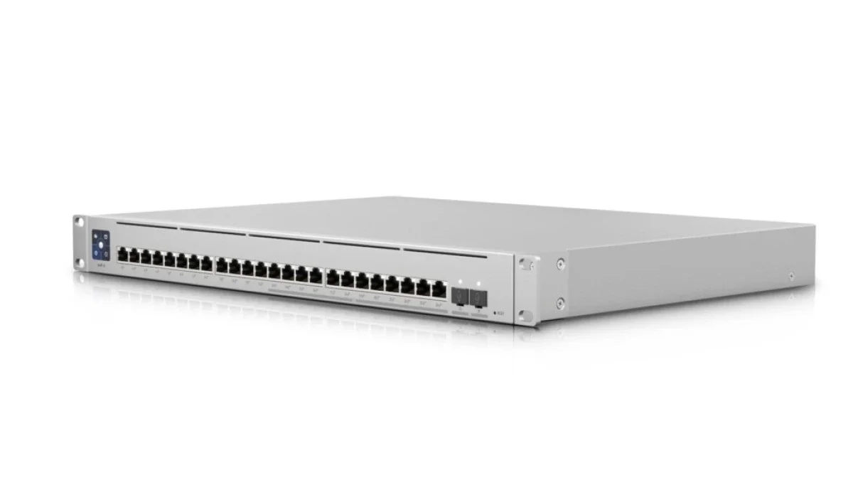 Коммутатор USW-Pro-24-POE-EU Ubiquiti UniFi Switch Pro 24 PoE 16x GLAN PoE+, 8x GLAN PoE++ (до 64 Вт на порт), 2x SFP+, раздает до 400 Вт