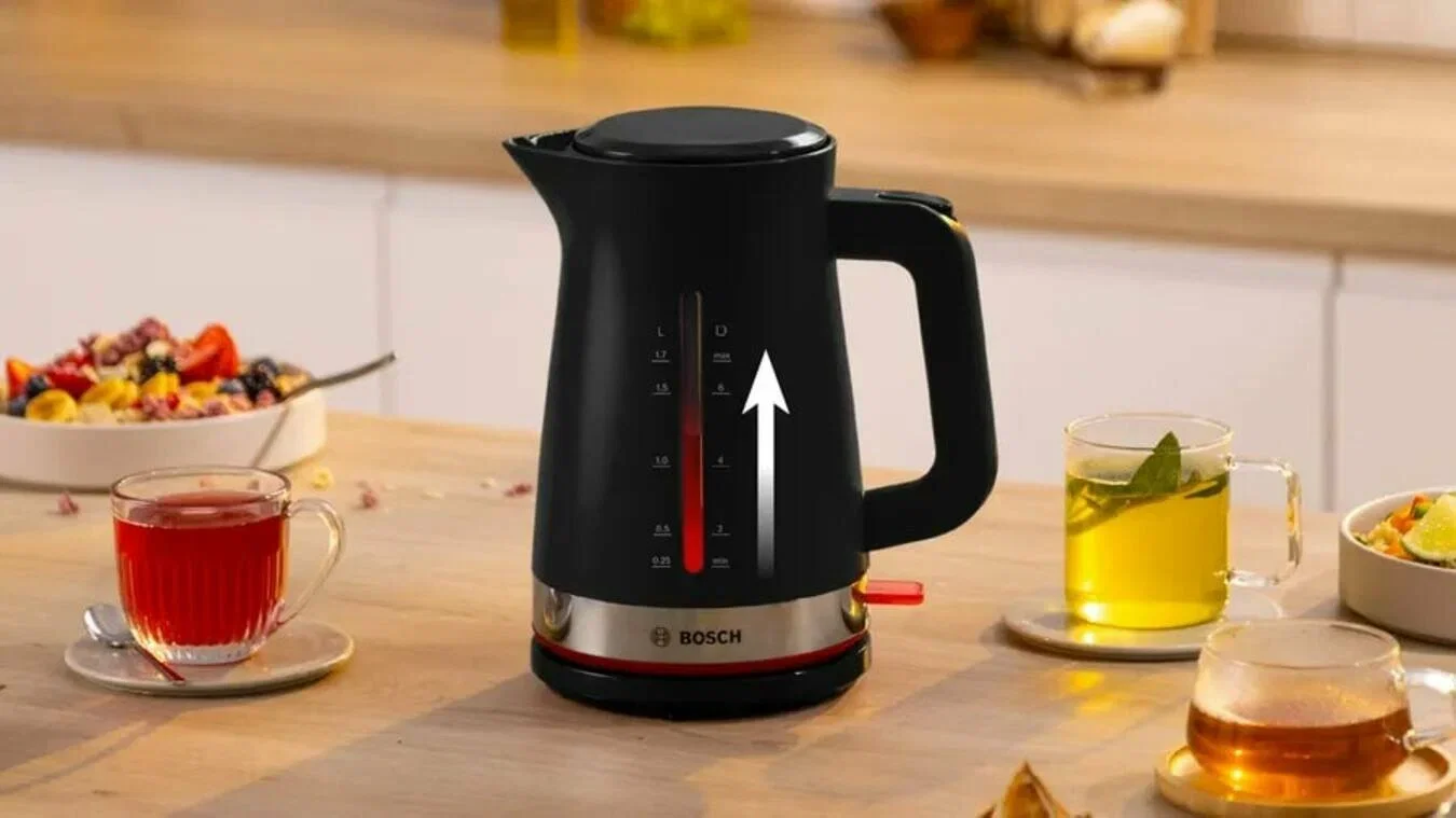 Чайник электрический Bosch TWK4M223 1.7 л, черный корпус: пластик