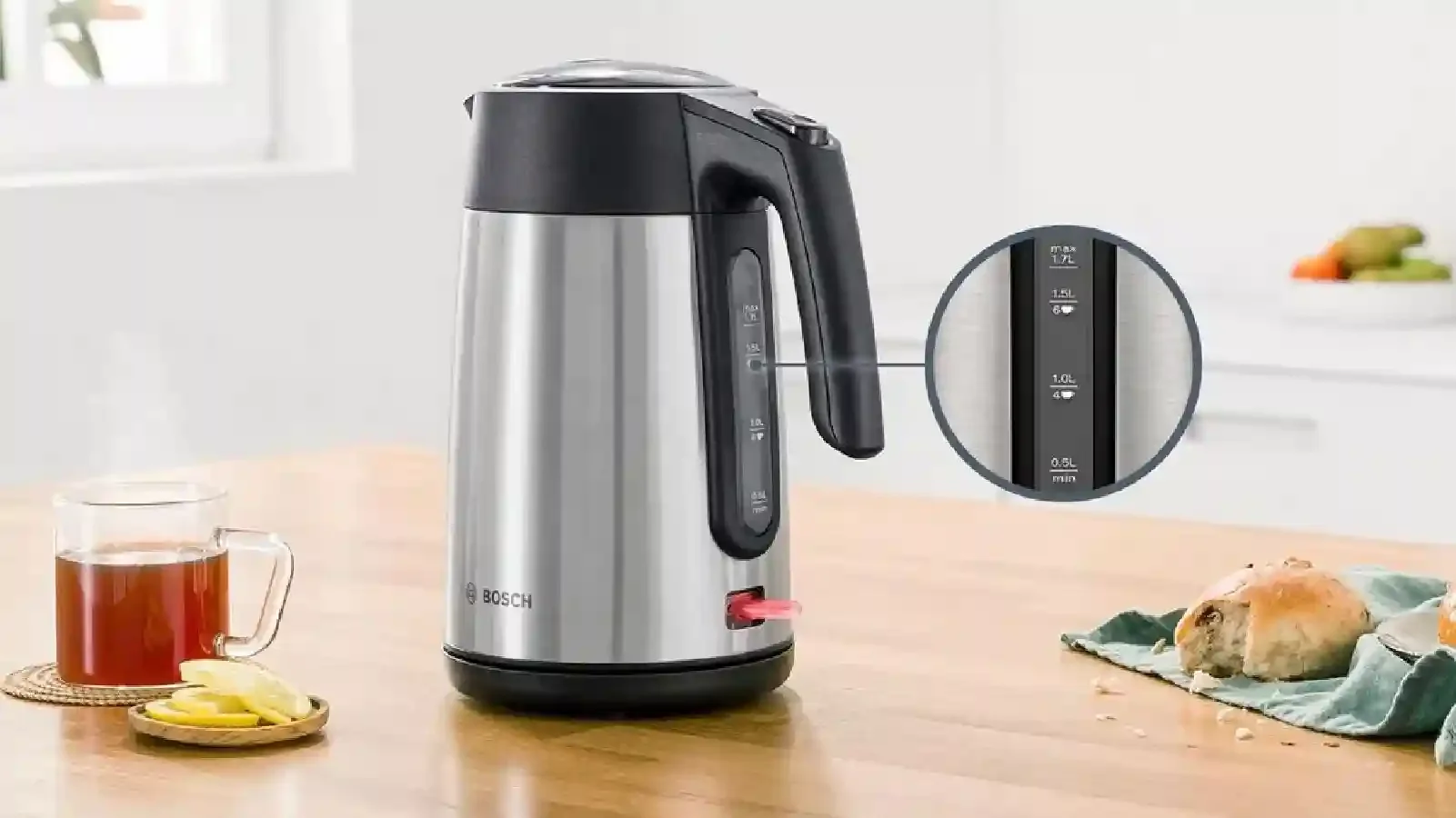 Чайник электрический Bosch TWK7L461, 1.7 л, 2400 Вт., нерж.сталь, покрытая эмалью, белый,шкала уровня воды