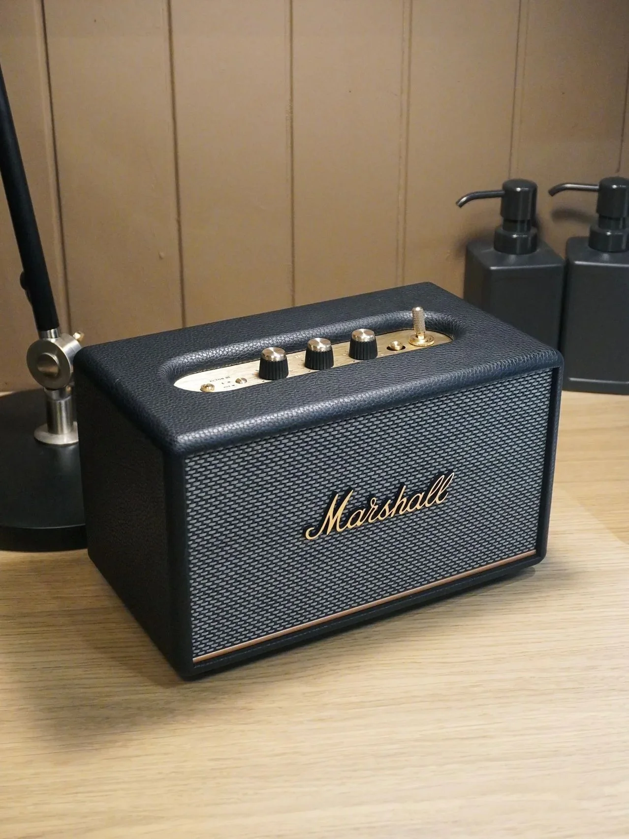 Колонка портативная Marshall Acton III черный/золотистый 60W 2.1 BT/3.5Jack 10м