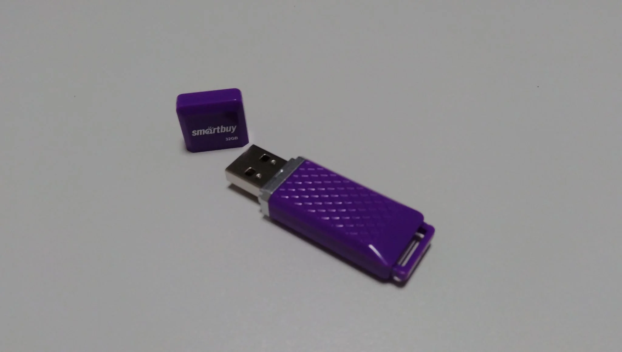 Флешка USB Smartbuy Quartz Violet (SB32GbQZ-V), 32Gb, USB 2.0, R/W 25/15, фиолетовый