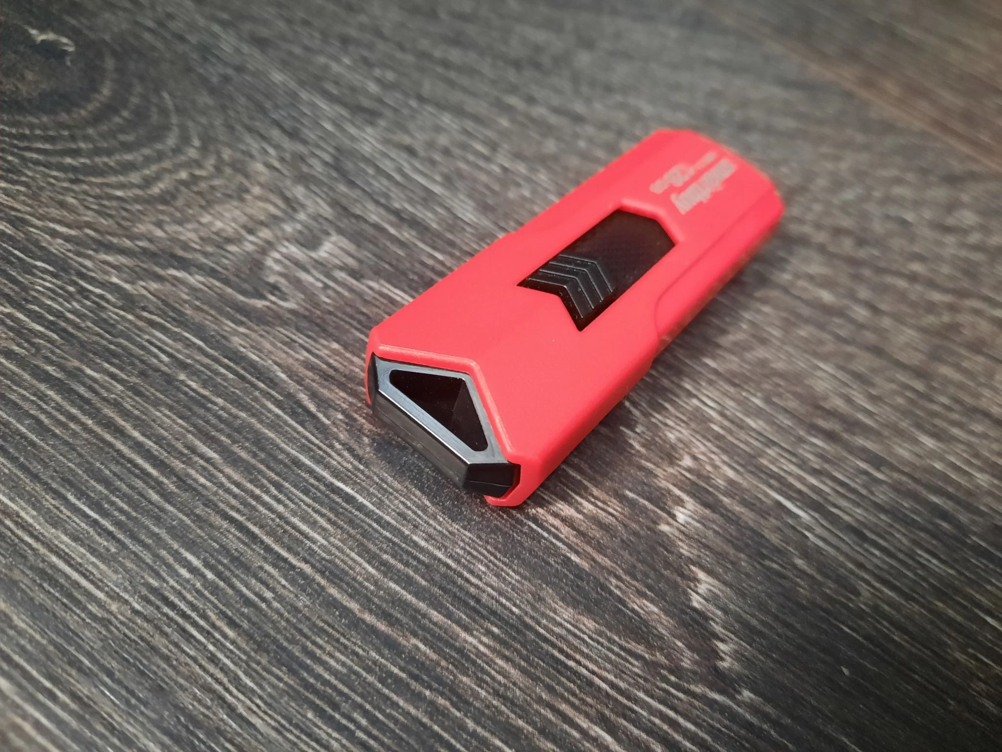 Флешка USB Smartbuy STREAM Red (SB128 GbST-R3), 128Gb, USB 3.0, R/W 75/30, красный/черный