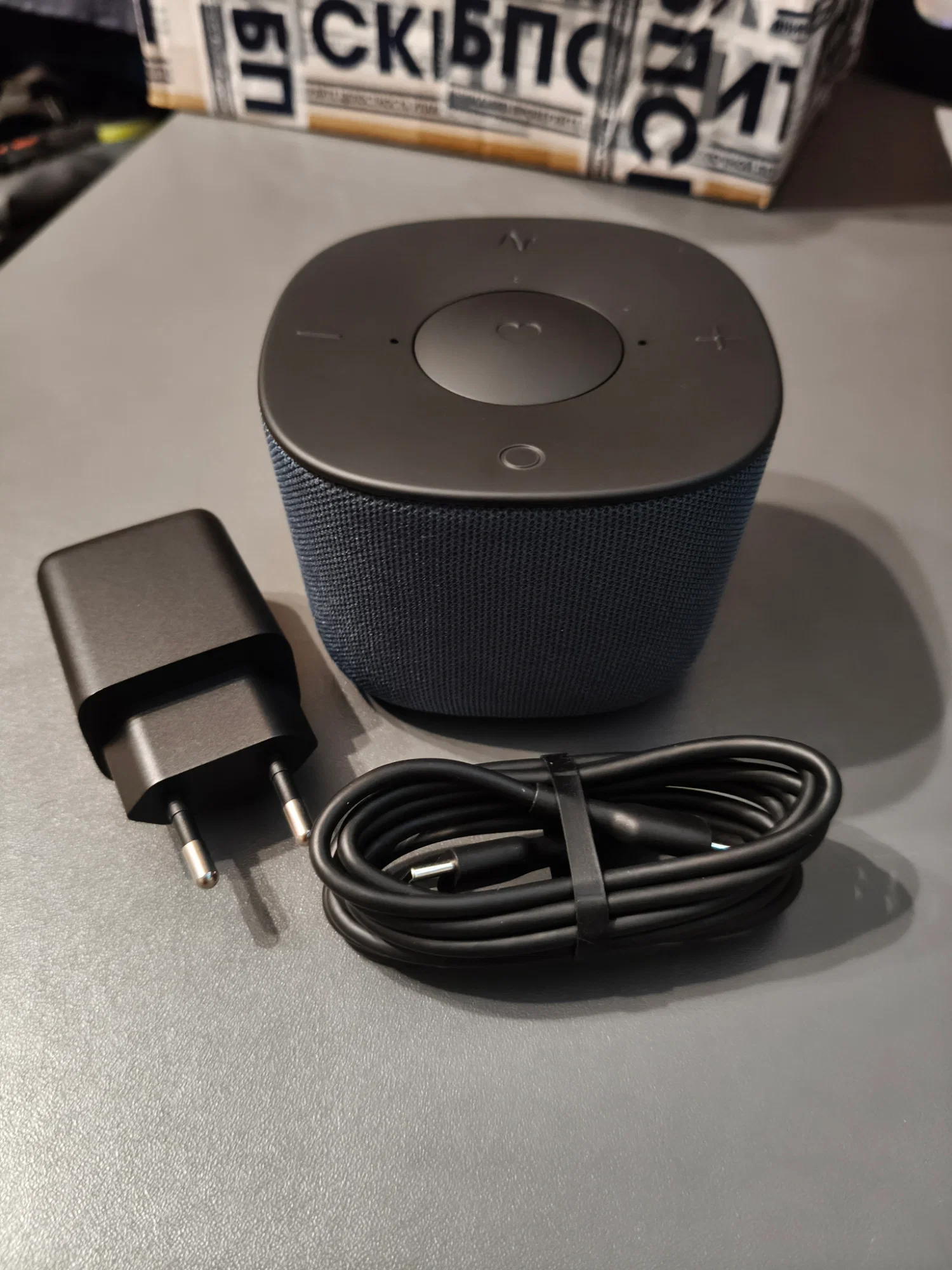 Умная колонка Sber Sberboom Home с голосовым ассистентом Салют, Zigbee и Gigachat, Фисташковый