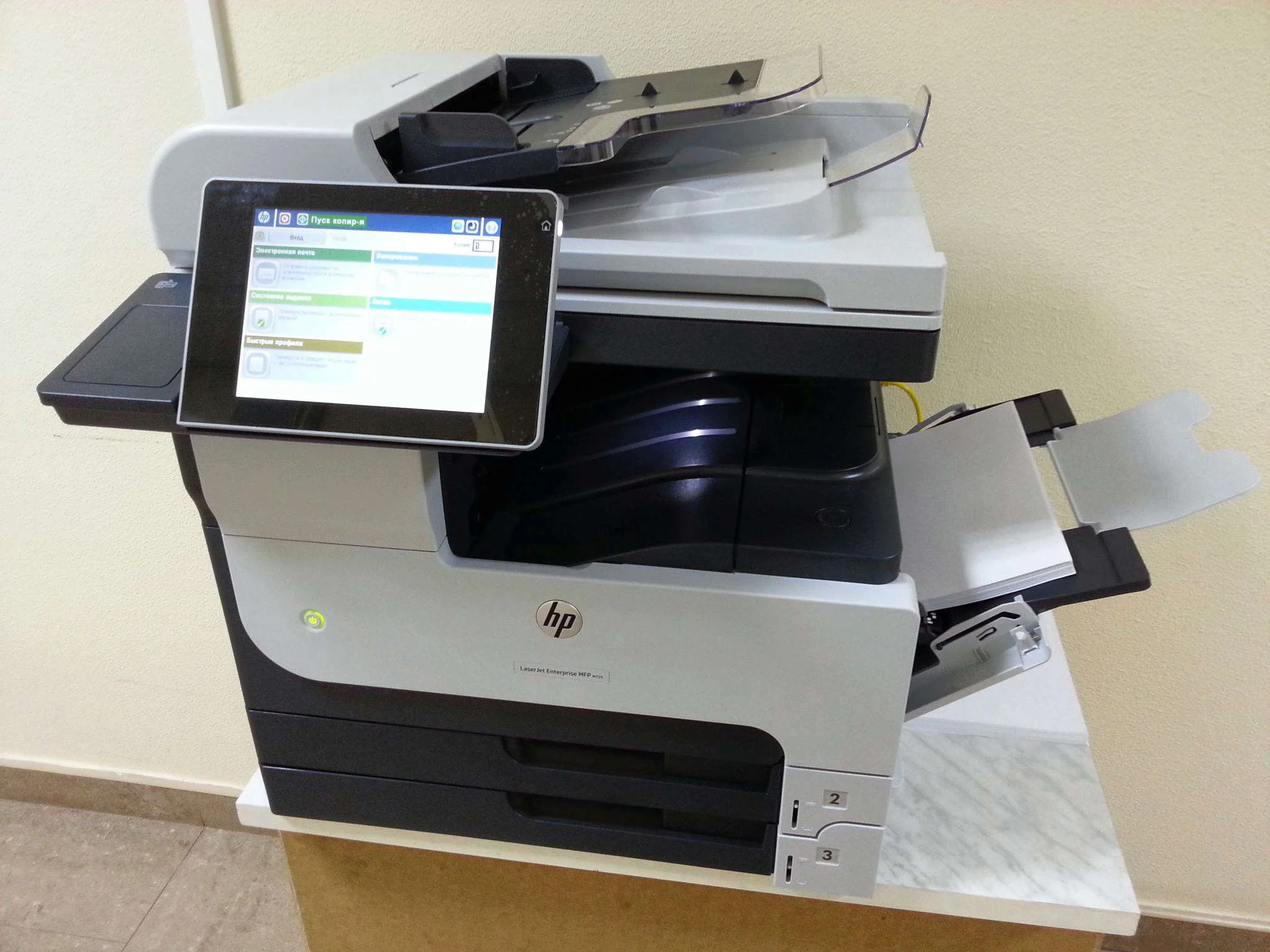 МФУ лазерное HP LaserJet Enterprise MFP M725dn (CF066A), A3, ч/б, печ. до 41 стр/мин., скан. до 50 стр/мин., 1200 x 1200 dpi (печать) 600x600dpi (скан