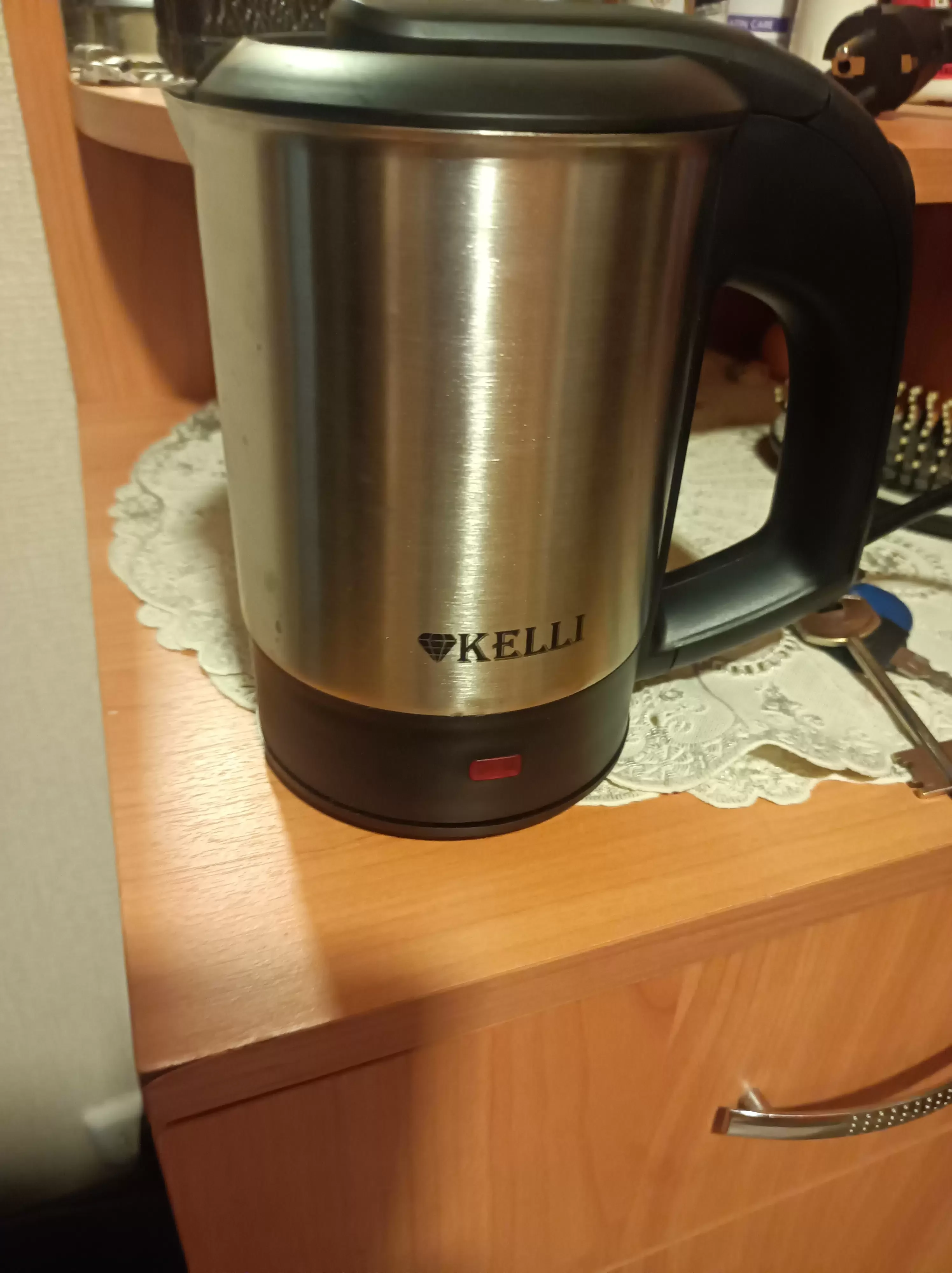 Чайник электрический Kelli KL-1408 0,5л, нержавейка, 1000 Вт