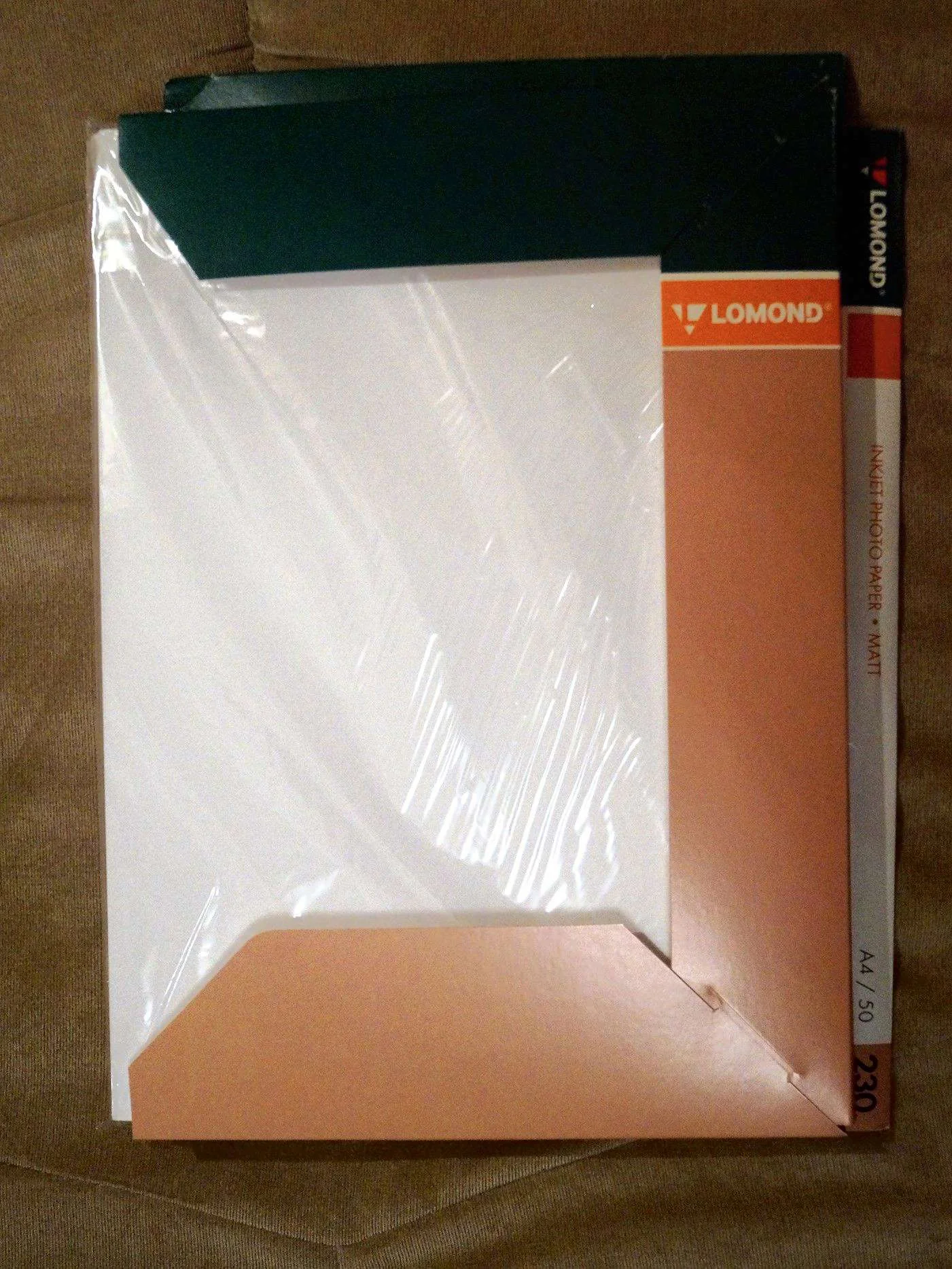 Фотобумага LOMOND Односторонняя Глянцевая, 230г/м2, A4 (21X29,7см) 50л. для струйной печати.