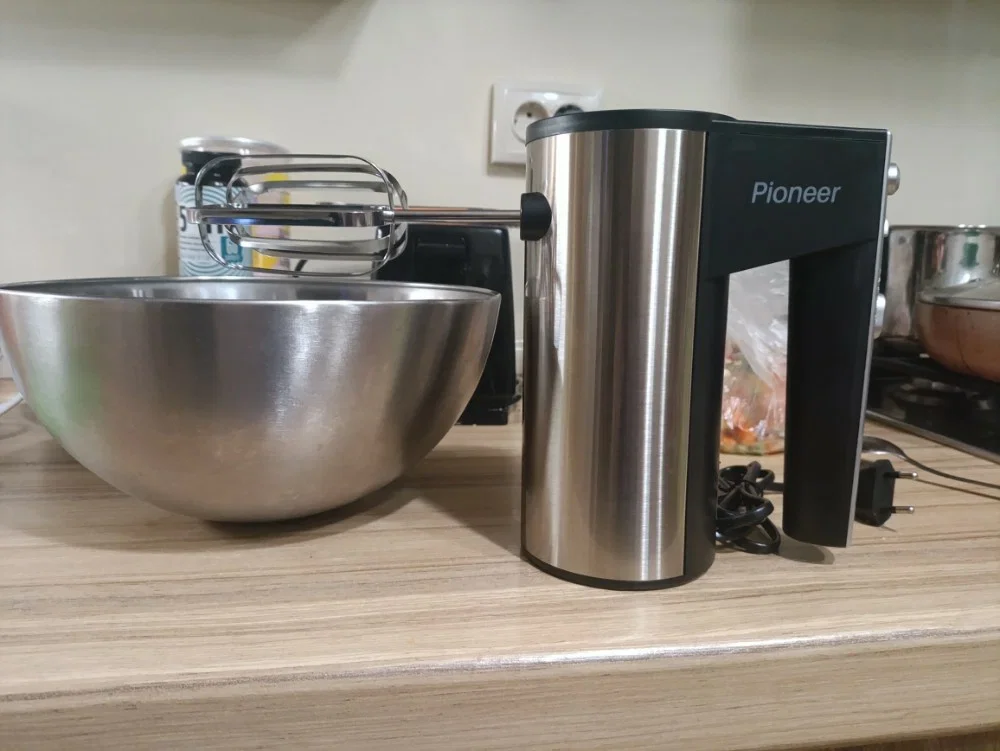 Миксер Pioneer MX320 350Вт, 5 скоростей, турборежим