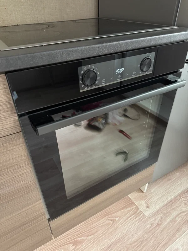 Электрический духовой шкаф Gorenje BPS6737E14BG