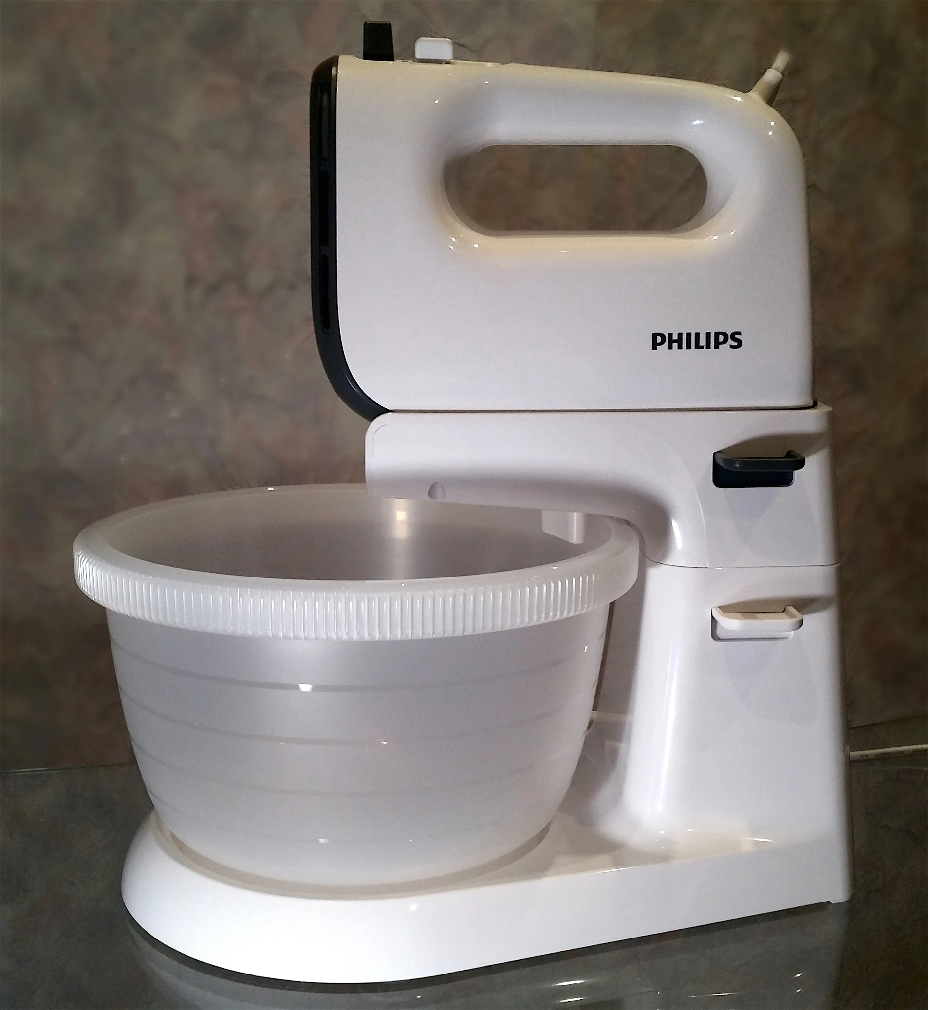 Миксер с чашей Philips HR3745  (450 Вт, 5 скоростей, чаша 3 л)