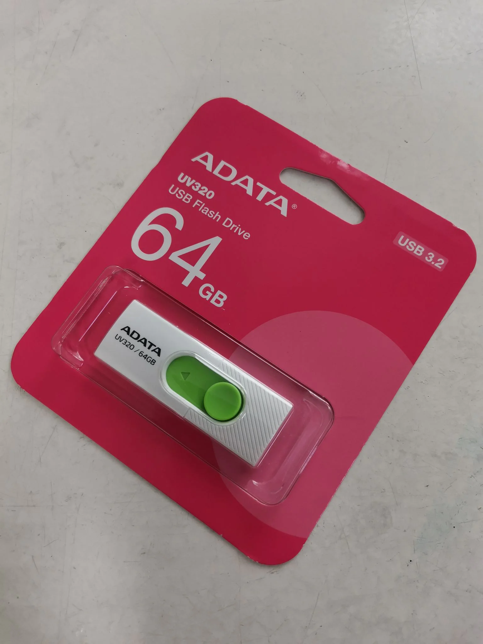 Флеш накопитель 512GB A-DATA UV320, USB 3.2, белый/зеленый