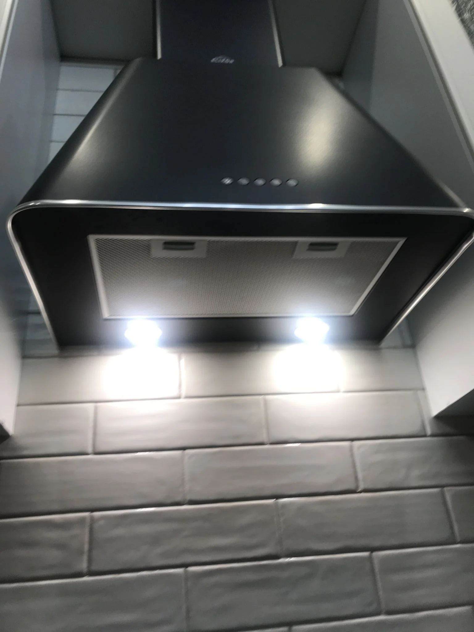Вытяжка настенная GAMMA 60P-650-E3D антрацит/серебристый ELIKOR