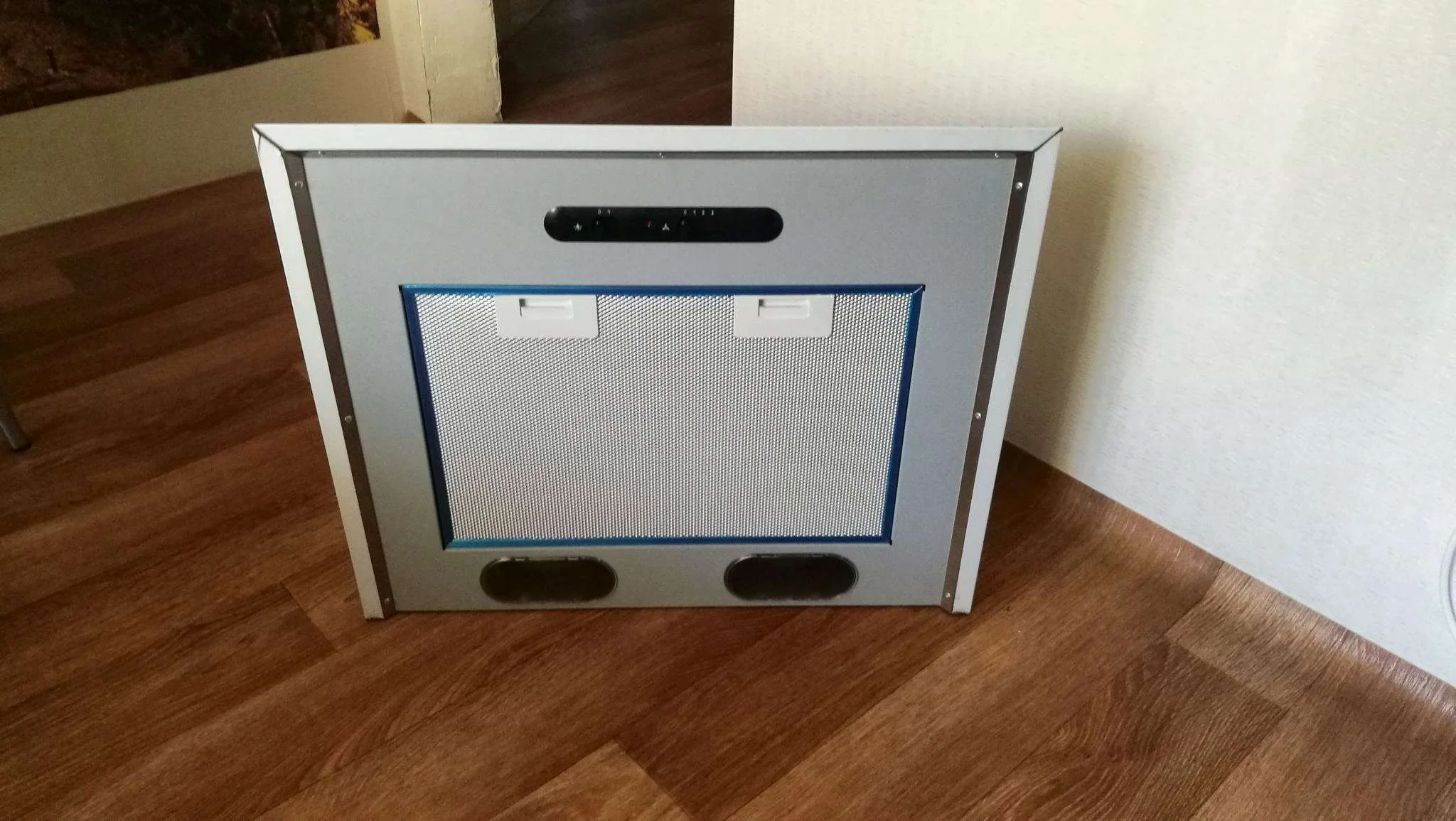 Вытяжка настенная SILVER STORM 60N-650-P3L нержавеющая сталь ELIKO
