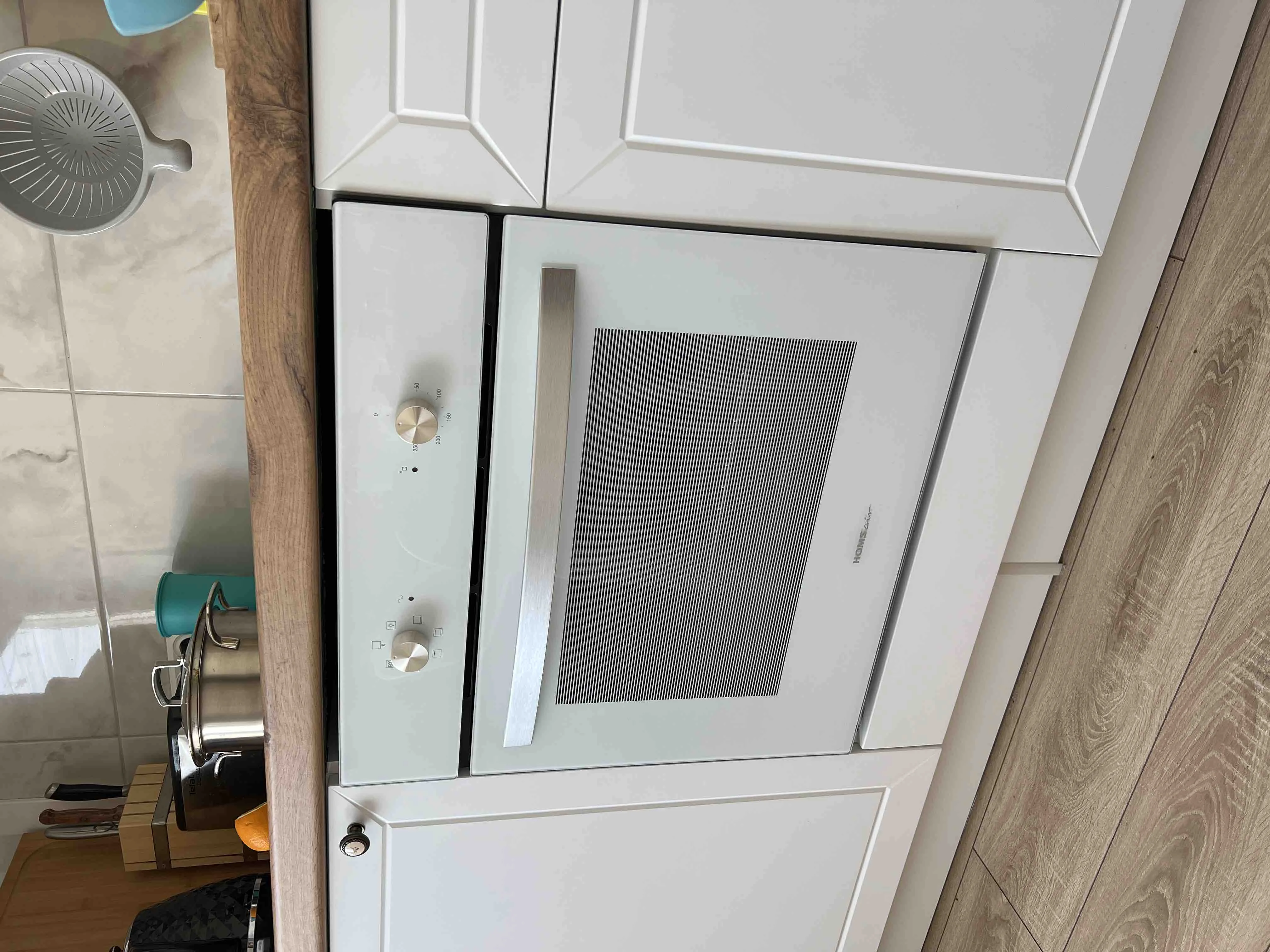 Электрический духовой шкаф Homsair OES660WH01