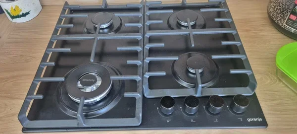Газовая варочная панель Gorenje GW642SYB, 4 конфорки, эмалированная сталь, черный