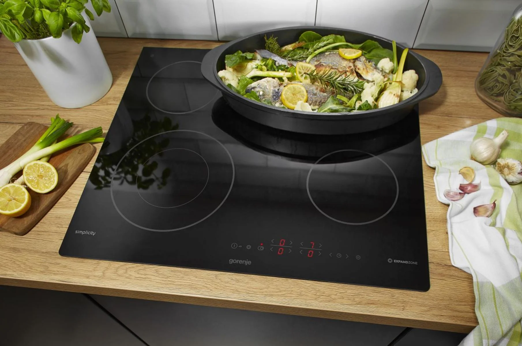 Индукционная варочная панель Gorenje ECT643SYB