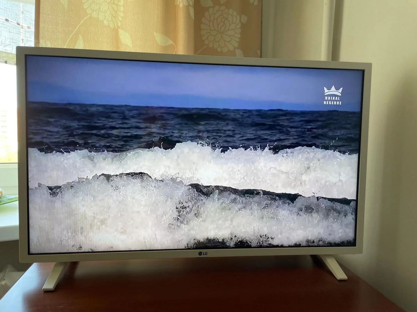 Телевизор LG 32" 32LQ63806LC FULL HD белый СМАРТ ТВ WebOS