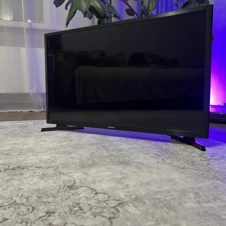 Телевизор Samsung 32" UE32H5000FUXRU черный LED FHD 120Hz