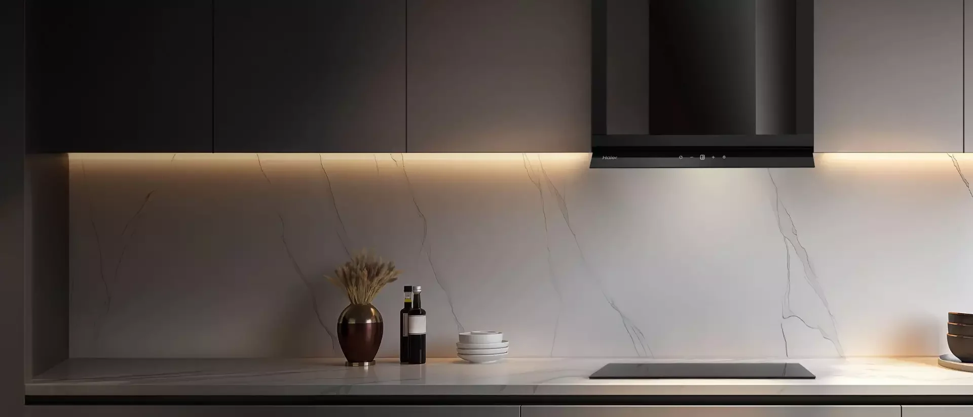 Вытяжка Haier HVX-W675TGB