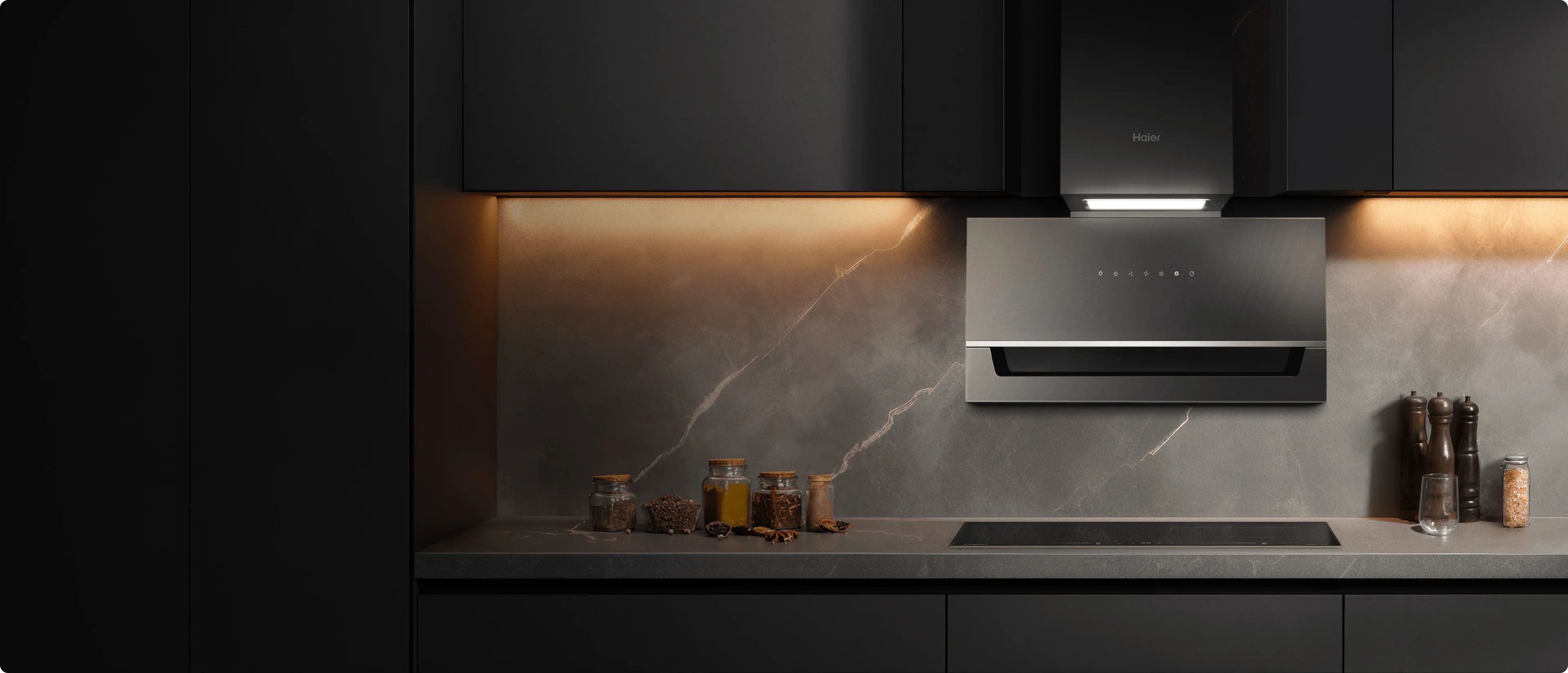 Вытяжка Haier HVX-W682CB