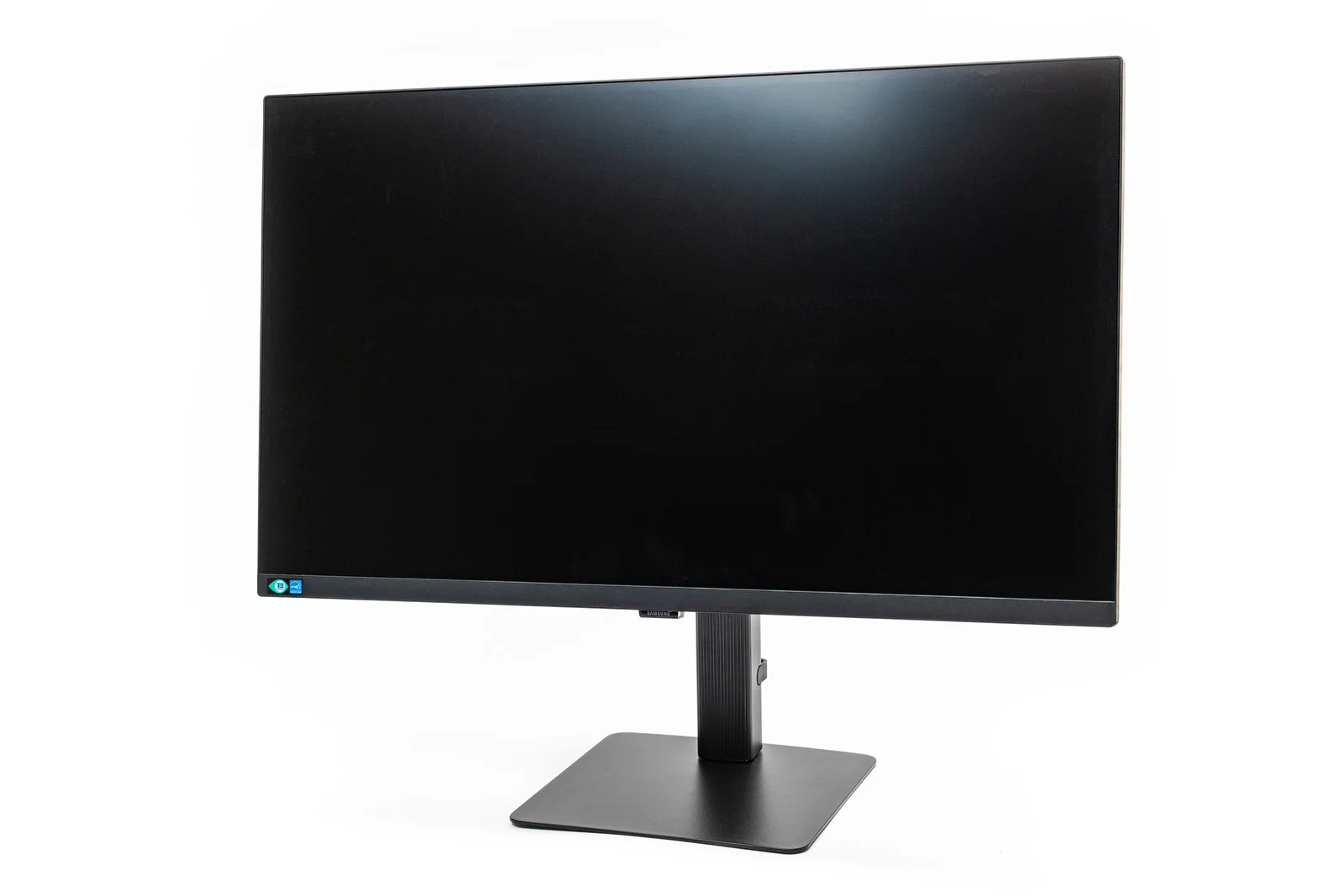 Монитор 32" Samsung ViewFinity S8 S80UD S32D804UAI VA 3840x2160, 60 Гц, 5 мс, 16:9, 350 кд/м², 1xHDMI, 1xDP, 1xUSB-C, 3xUSB, 1xRJ-45, черный