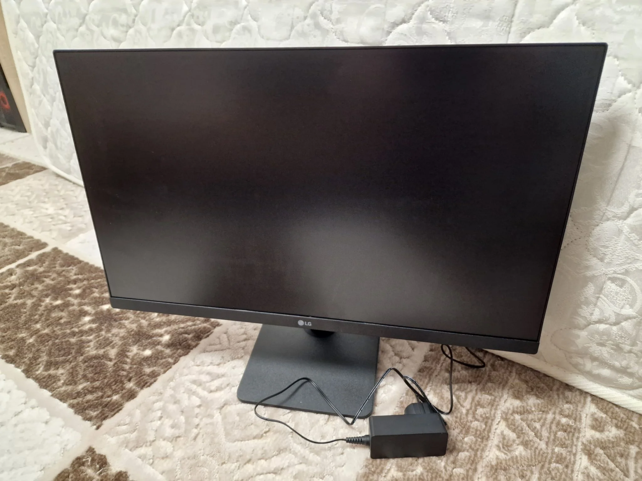 Монитор 23.8" LG 24MR400-B IPS 1920x1080, 100 Гц, 5 мс, 16:9, 250 кд/м2, 1xHDMI, 1xVGA, 1x3.5 мм, черный