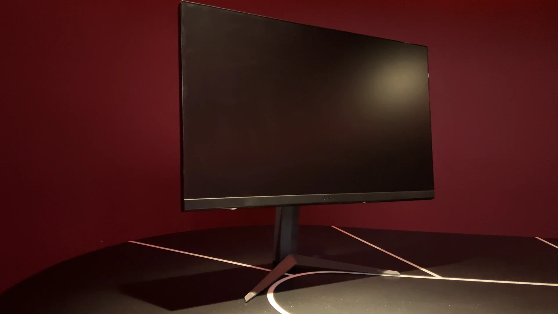 Монитор 31.5" LG UltraGear 32GS85Q-B IPS 2560x1440, 180 Гц, 1 мс, 16:9, 350 кд/м2, 2xHDMI, 1хDP, 1x3.5 мм, черный