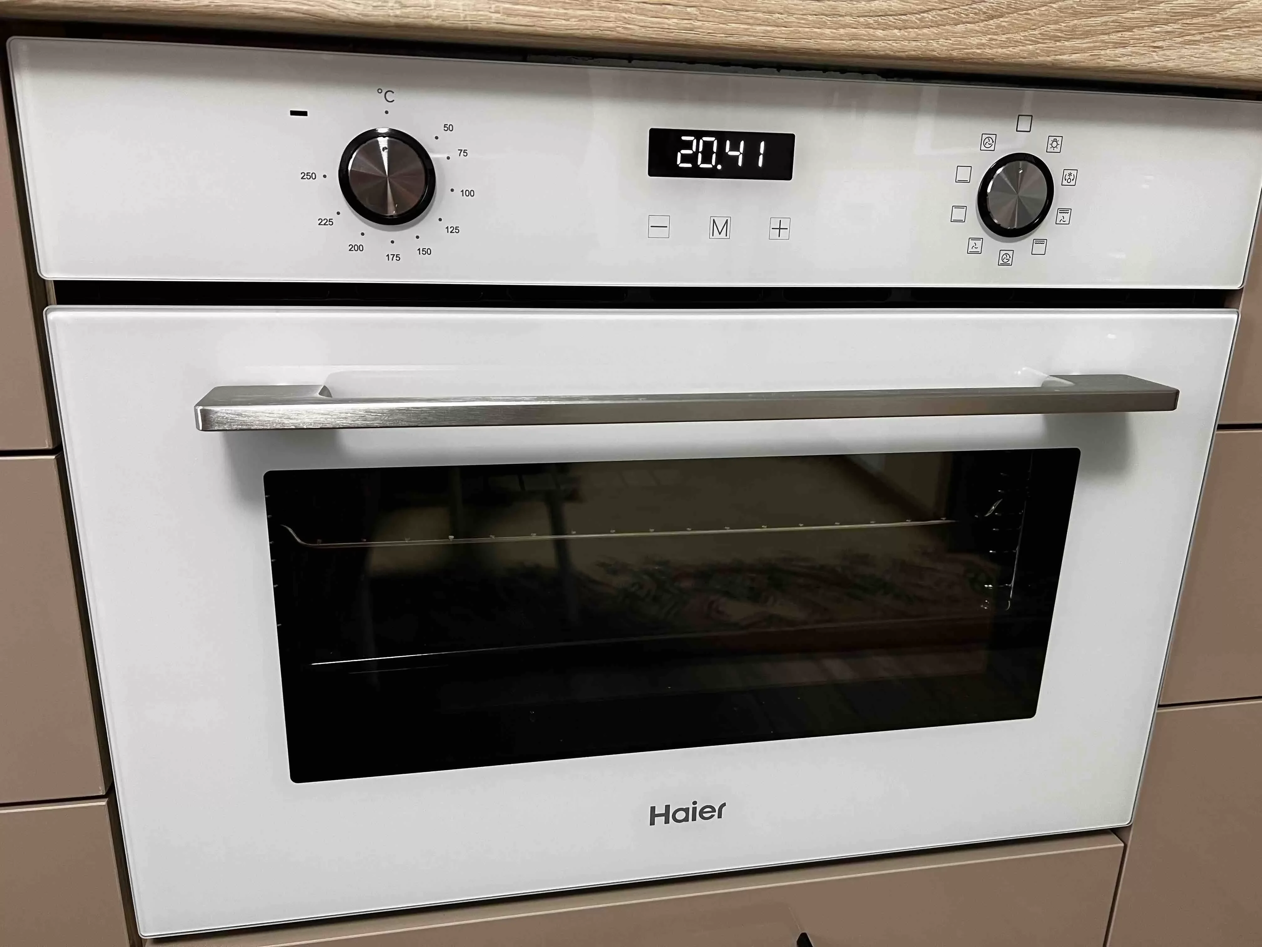 Электрический духовой шкаф Haier HOY-P09NCGW