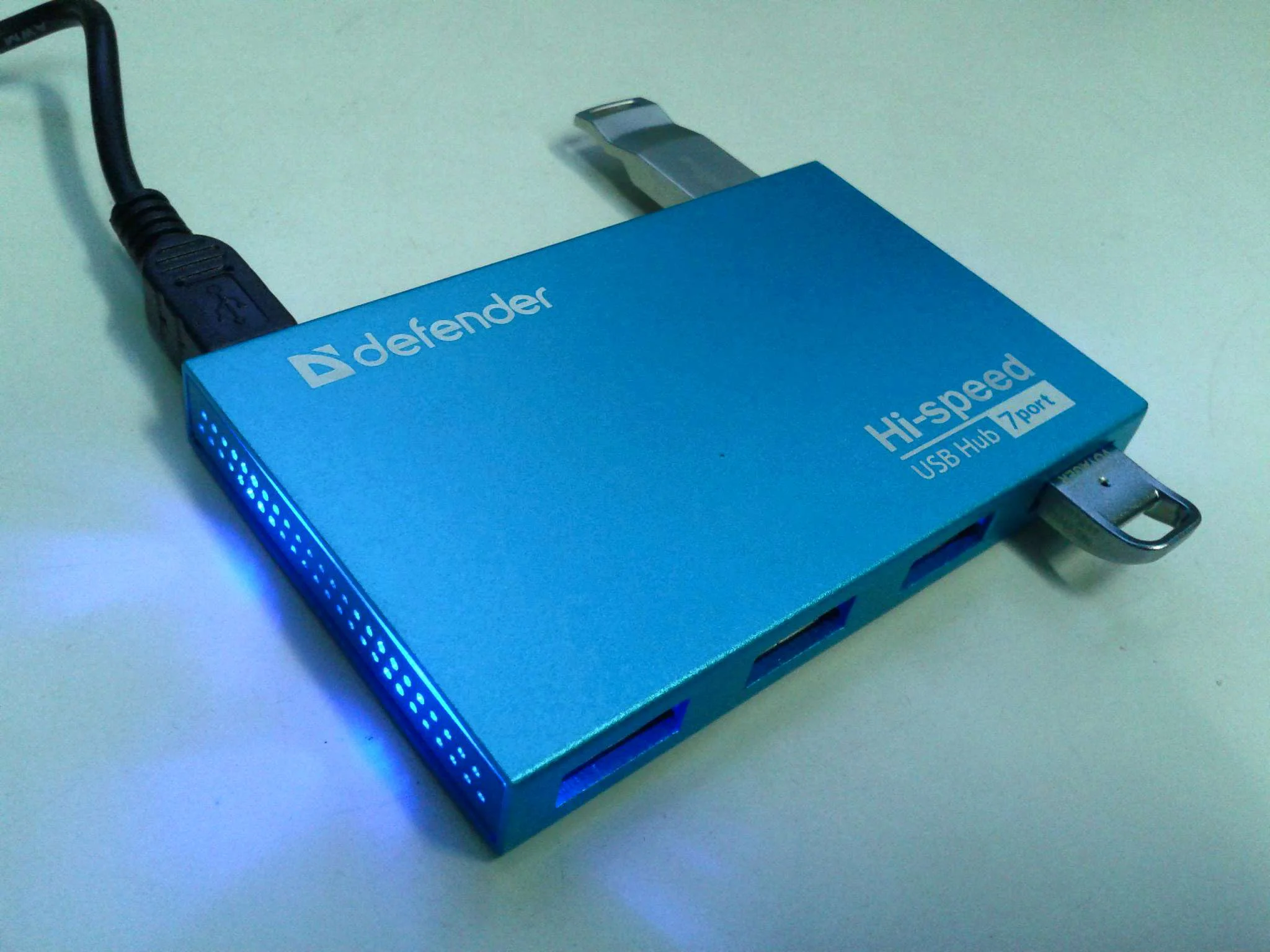 Defender Разветвитель SEPTIMA SLIM USB2.0 - 7 портов, + блок питания DC 5В...2А, + кабель USB 2.0 A(M) - MiniB (M) - 1м