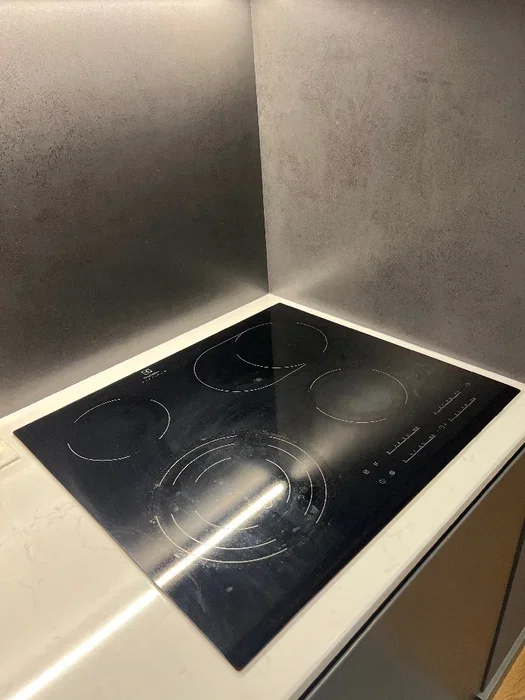 Электрическая варочная панель Electrolux EHF6547FXK