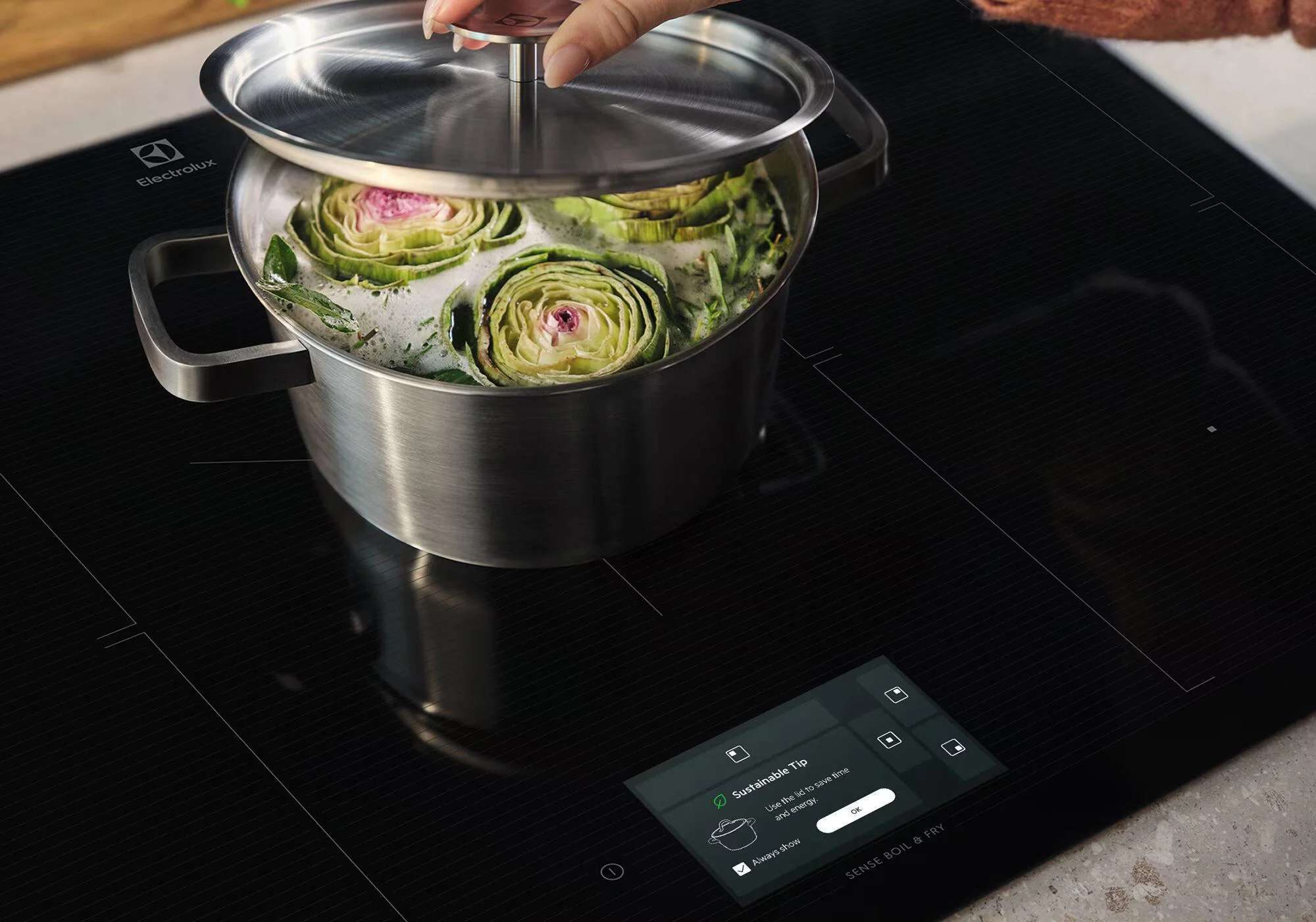 Электрическая варочная панель Electrolux EIS67483
